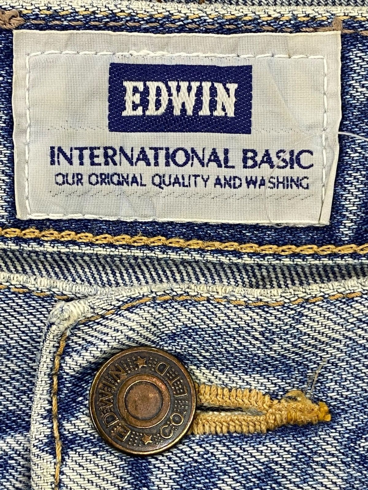 Edwin Edwin Light Wash Ripped Style Straight Leg Jean Size US 38 / EU 54 - 9 Thumbnail