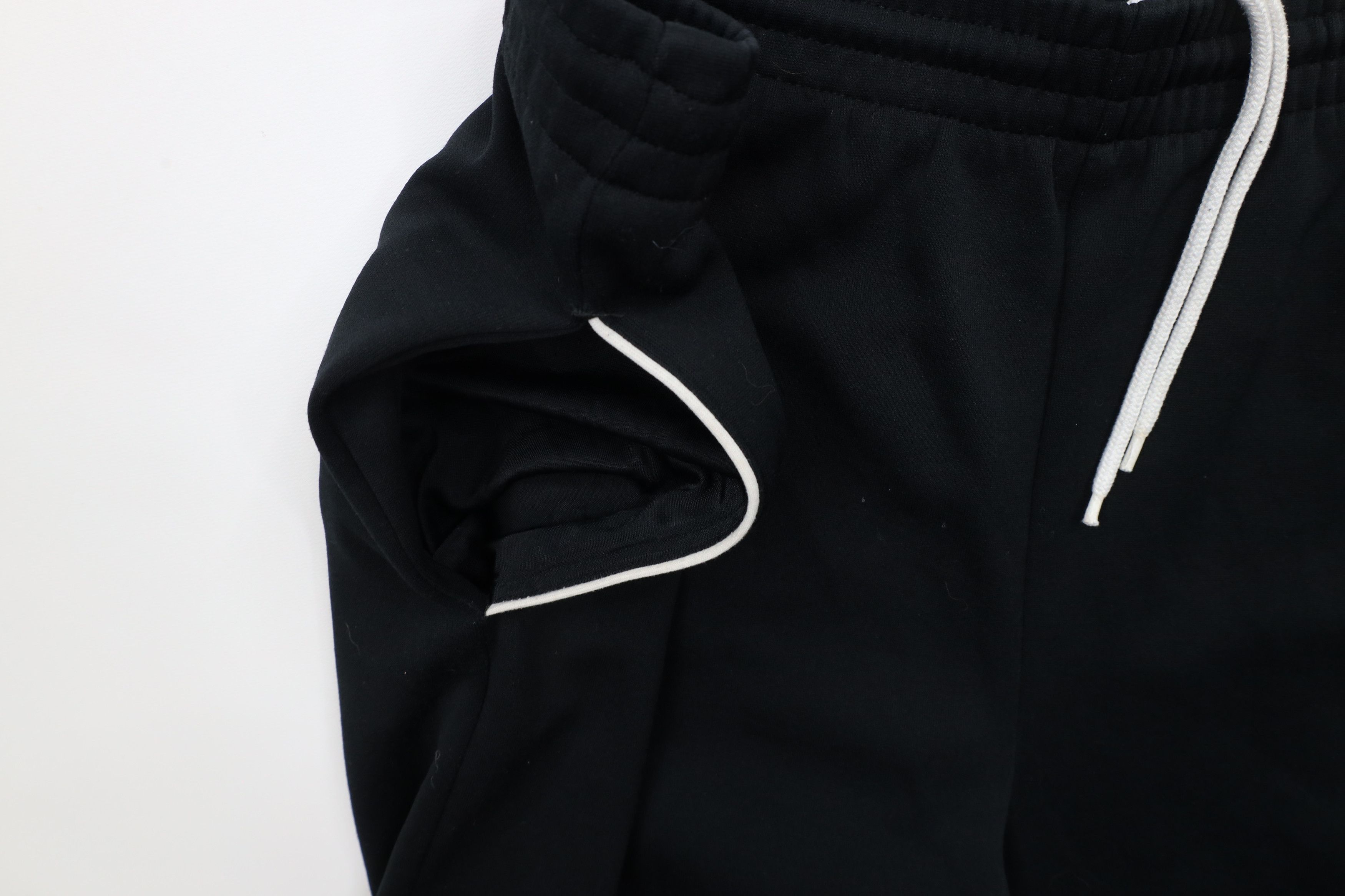 Adidas × Vintage Vintage 90s Adidas Tapered Leg Warm Up Soccer Pants Black Size US 38 / EU 54 - 7 Thumbnail