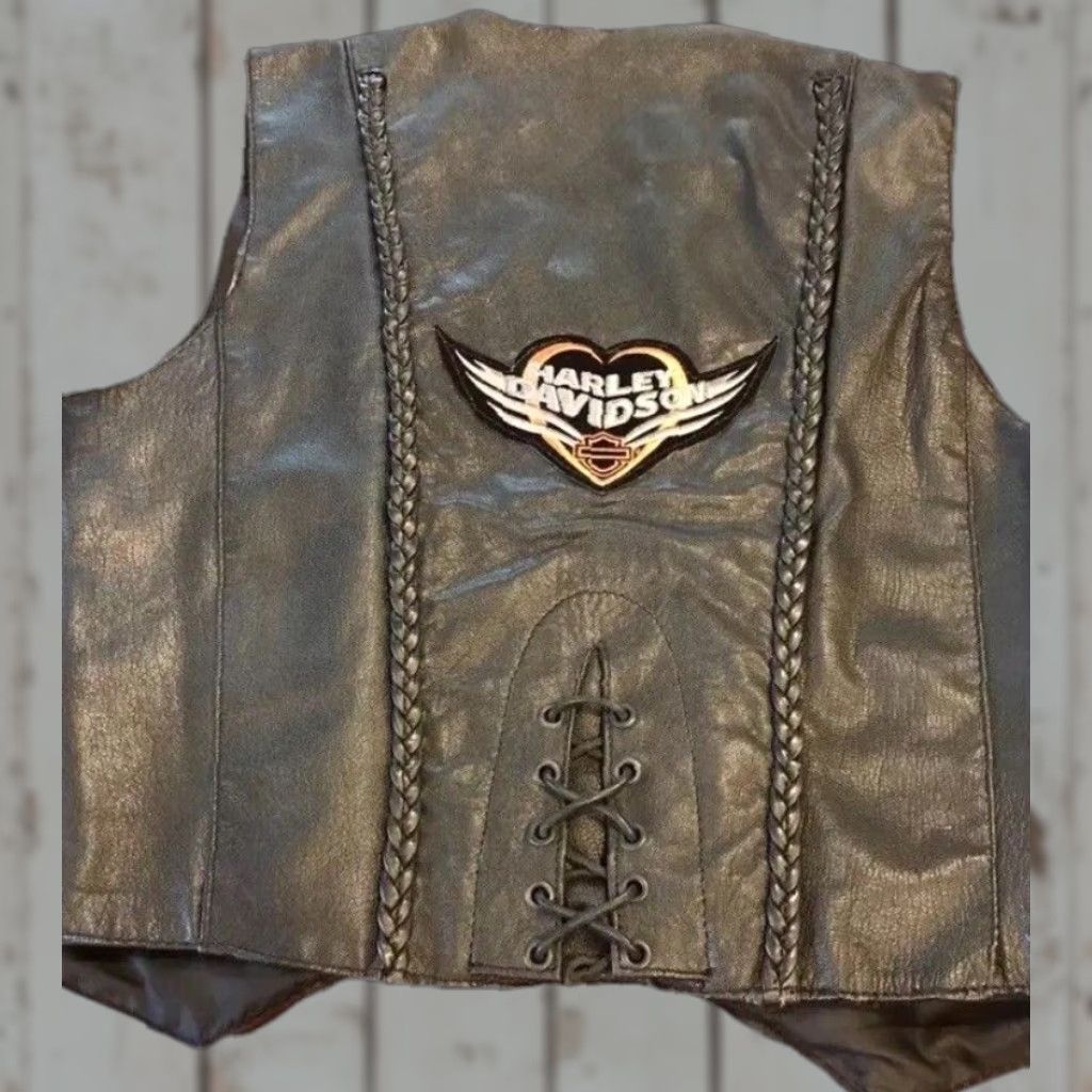 Harley Davidson VINTAGE Harley Davidson BLACK Laced Leather Vest HEART Wings PATCH Waistcoat Biker Women Size S / US 4 / IT 40 - 1 Thumbnail