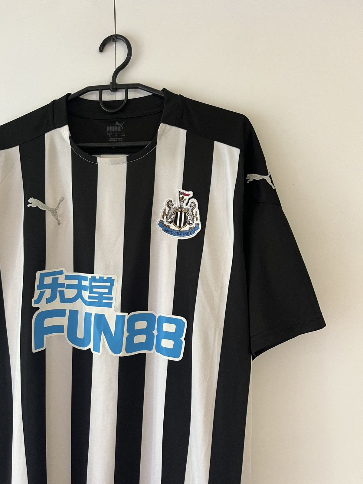 Other Puma Newcastle Umited FC Rare Soccer Jersey Size US XL / EU 56 / 4 - 3 Thumbnail