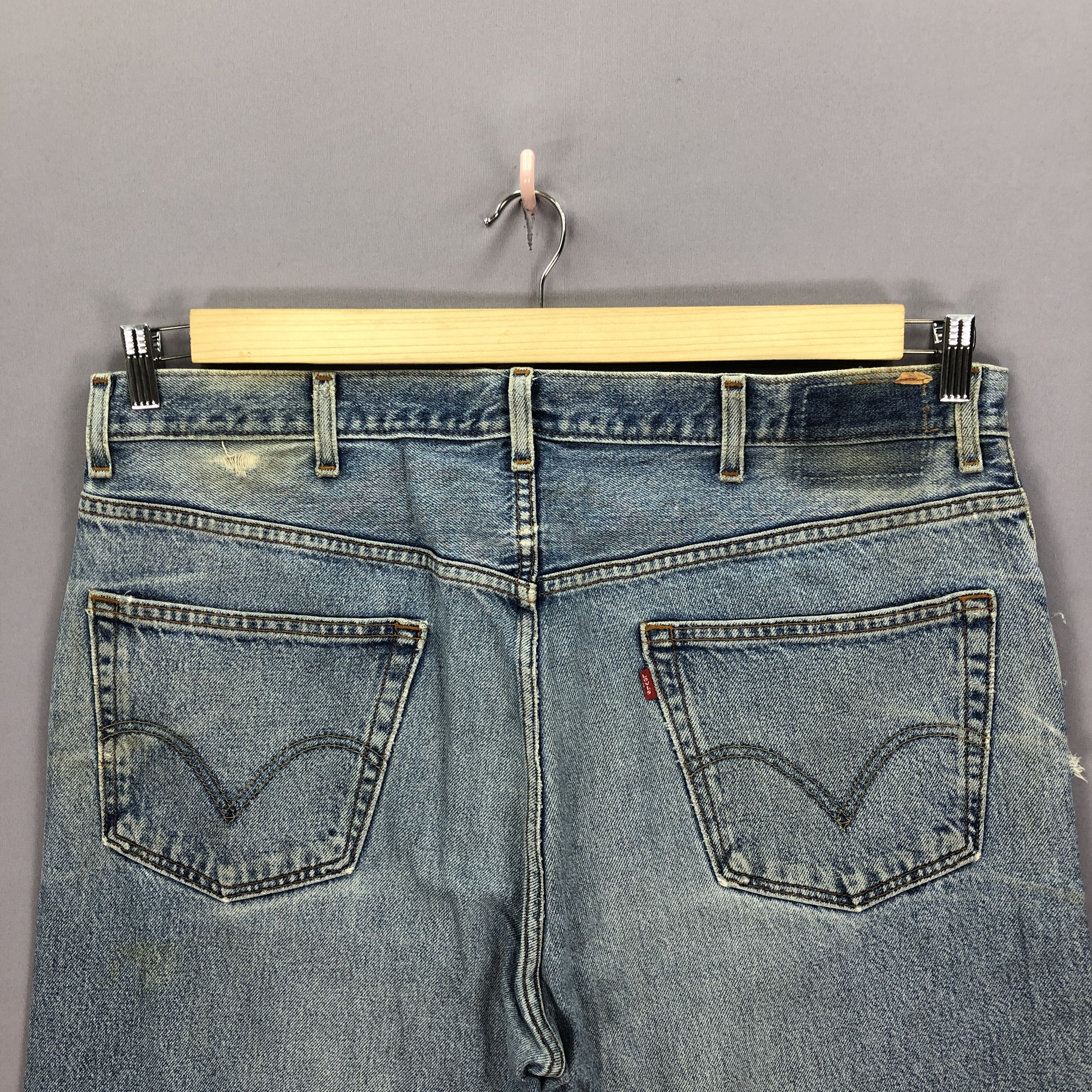 Levi's Vintage Ripped Levi's 505 Jeans Levis Faded Light Wash Denim Size US 40 / EU 56 - 8 Thumbnail
