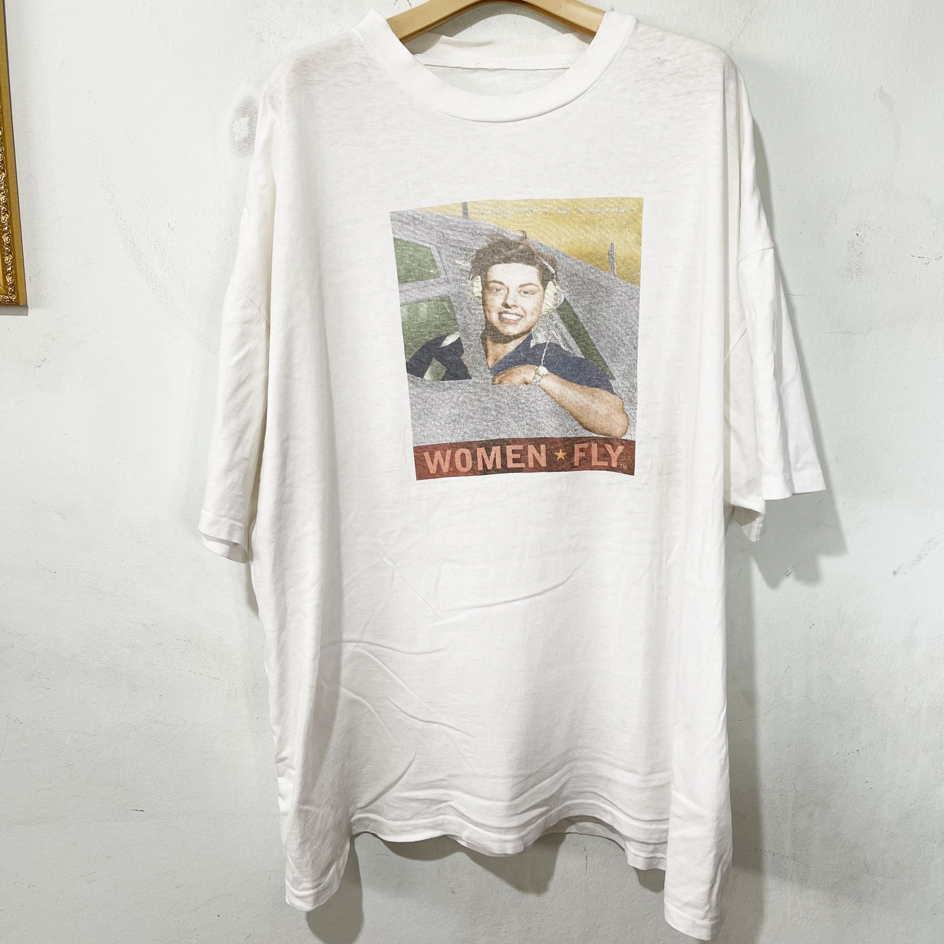 Vintage Vintage 90s Women Fly T-Shirt Size US XXL / EU 58 / 5 - 1 Thumbnail