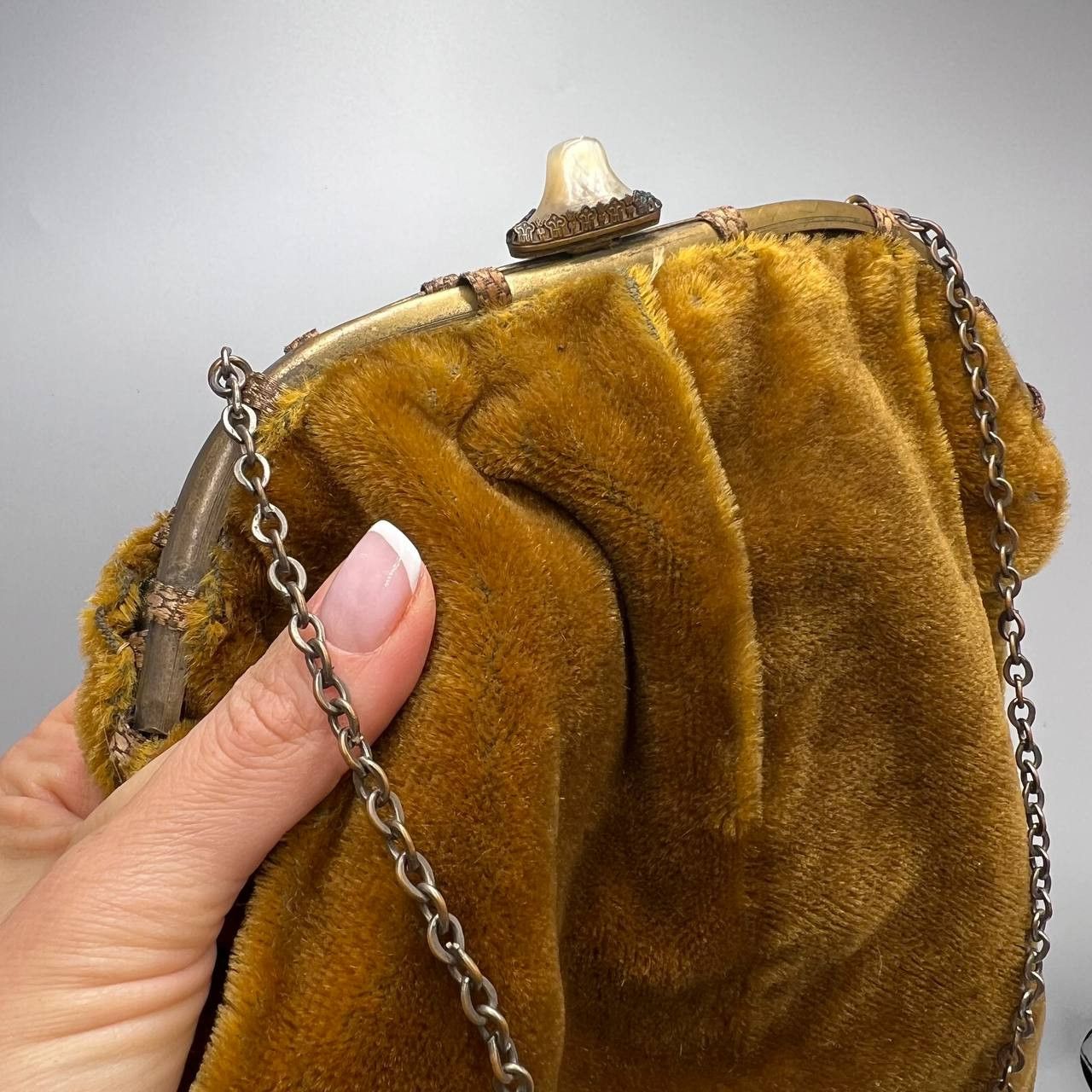Vintage 1950's Vintage Evening Hand Bag Purce Button Nacre Brass Size ONE SIZE - 2 Thumbnail