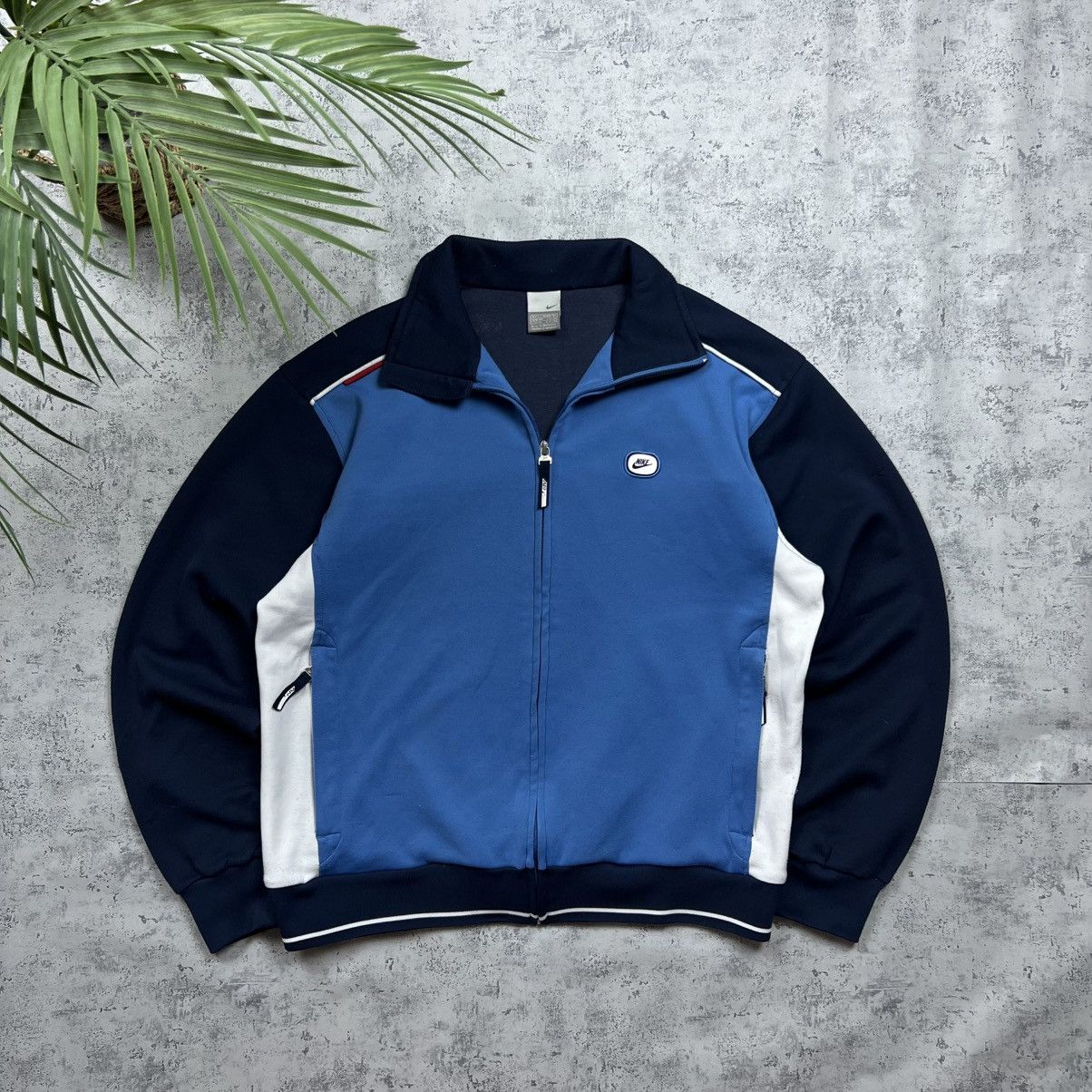 Nike 90s NIKE RETRO LOGO VINTAGE Y2K TRACK JACKET Size US L / EU 52-54 / 3 - 1 Thumbnail