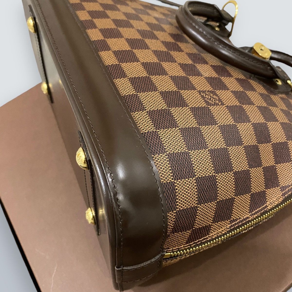 Louis Vuitton Authentic Louis Vuitton Alma PM Damier Ebene Size ONE SIZE - 10 Thumbnail