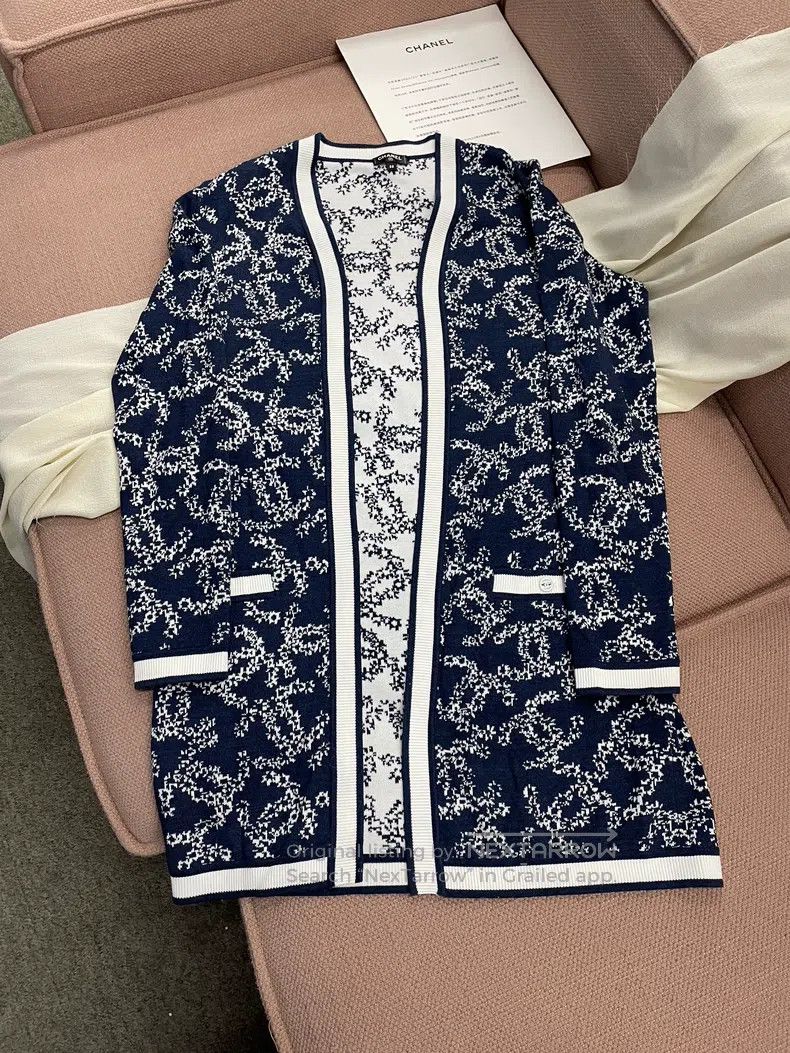 Chanel Chanel Blue and white printed full logo full double C card Size XS / US 0-2 / IT 36-38 - 1 Thumbnail