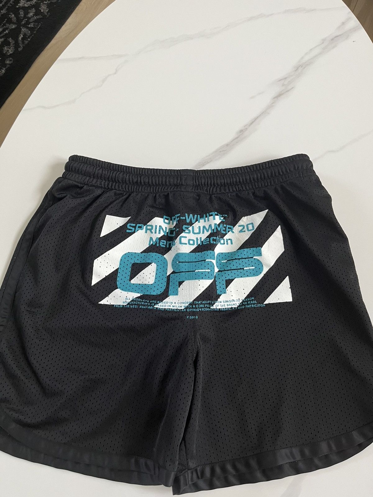 パンツ OFF-WHITE MARBLE MESH SHORTS Off-White Off-White Marble