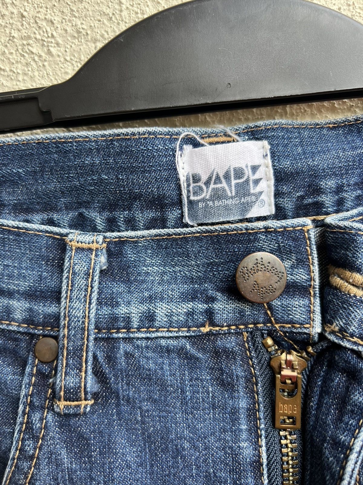 Bape Vintage A Bathing Ape Nigo Era Fade Blue Denim Jeans Size US 32 / EU 48 - 7 Thumbnail