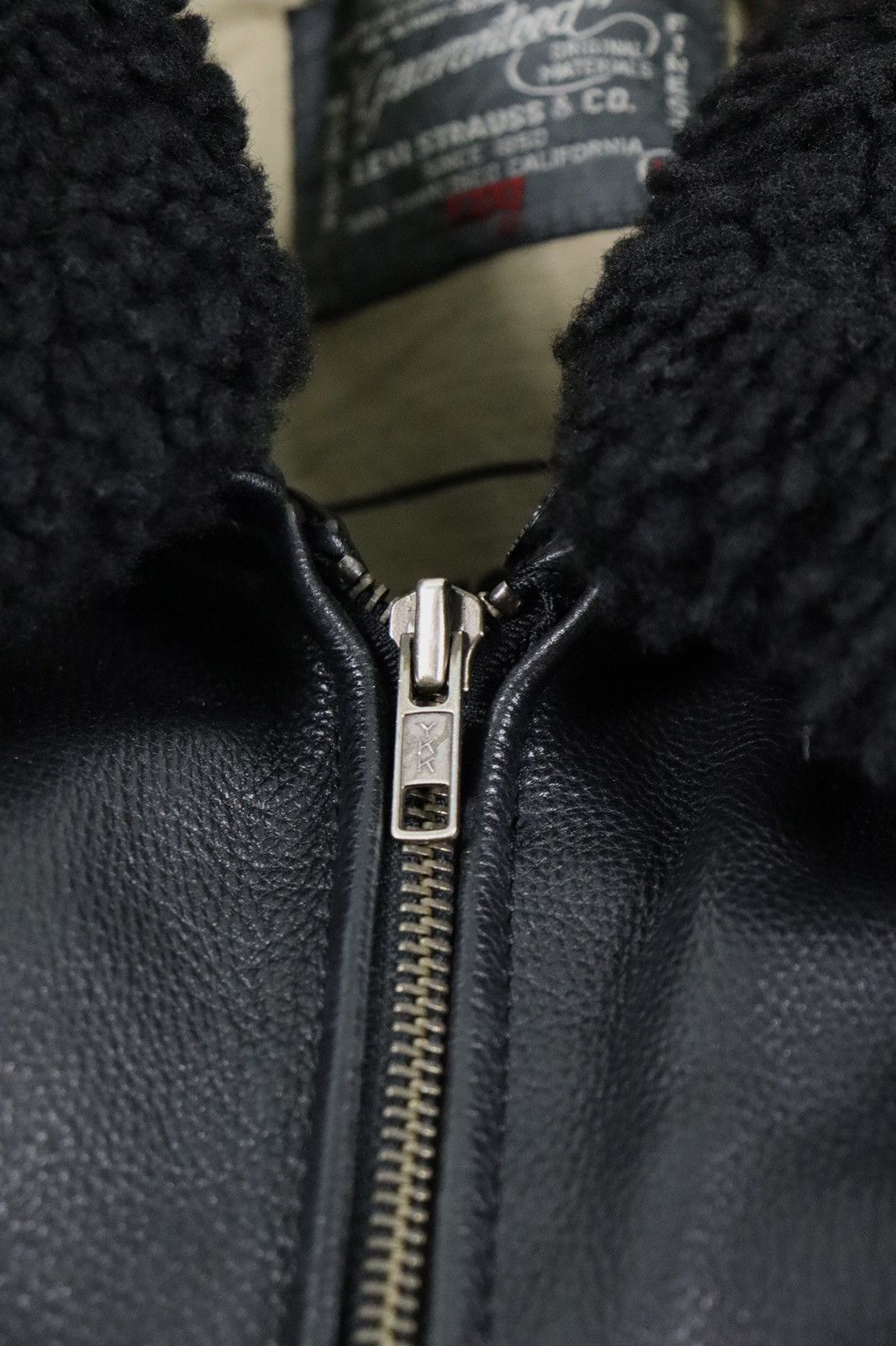 Levi's Vintage Clothing 90’s Levi's Leather Jacket + Puffer Vest Made in Korea Size US M / EU 48-50 / 2 - 6 Thumbnail