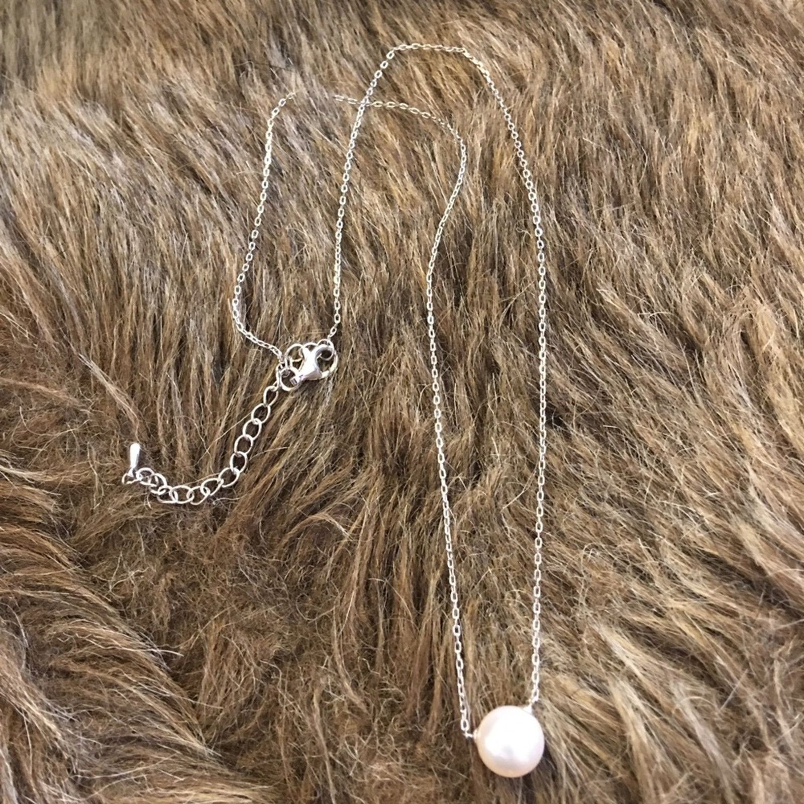 Vintage Vintage faux pearl on silver chain necklace Size ONE SIZE - 9 Thumbnail
