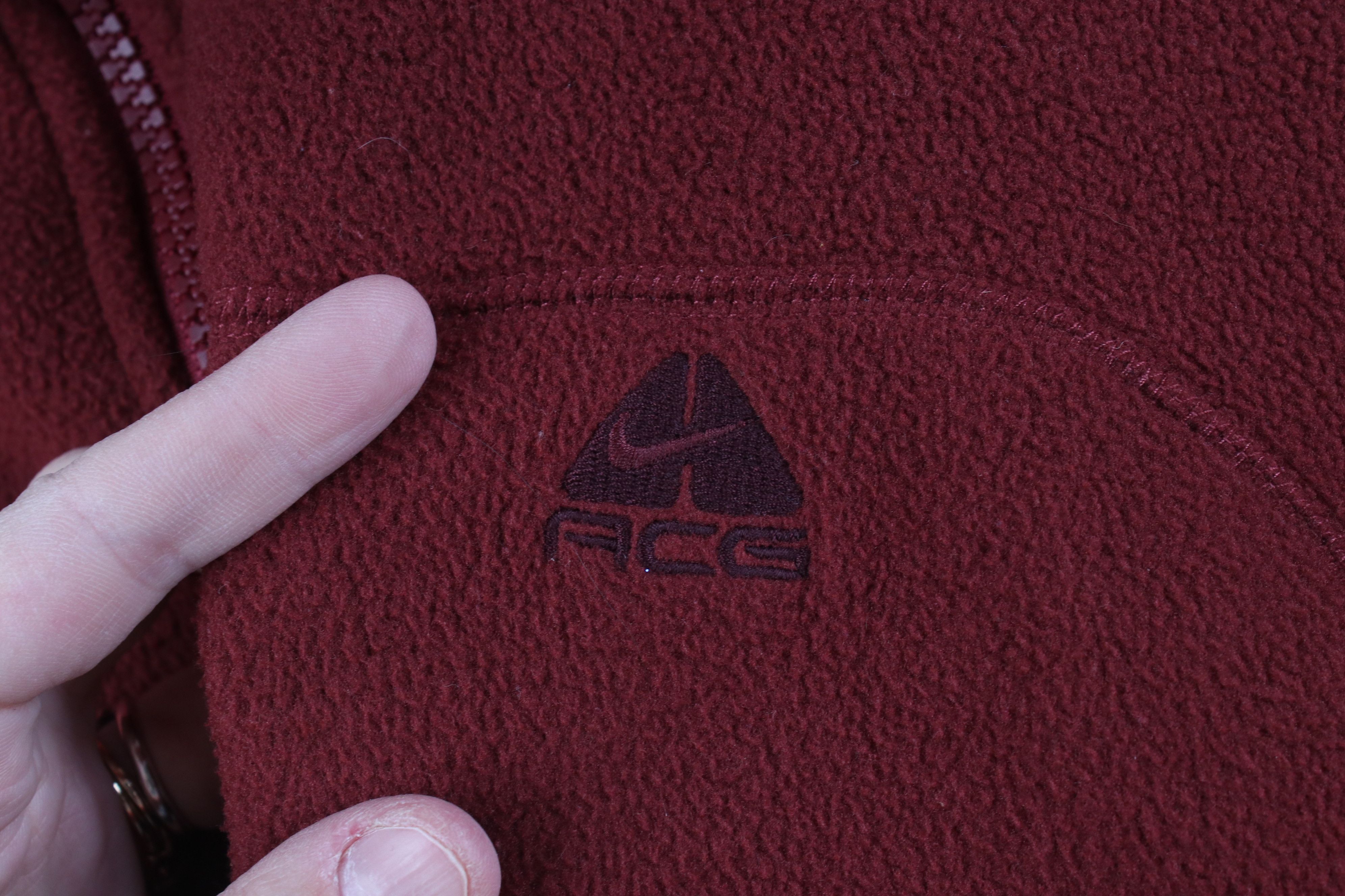 Nike Vintage Y2K Nike ACG Mini Swoosh Fleece Full Zip Jacket Red Size US L / EU 52-54 / 3 - 4 Thumbnail