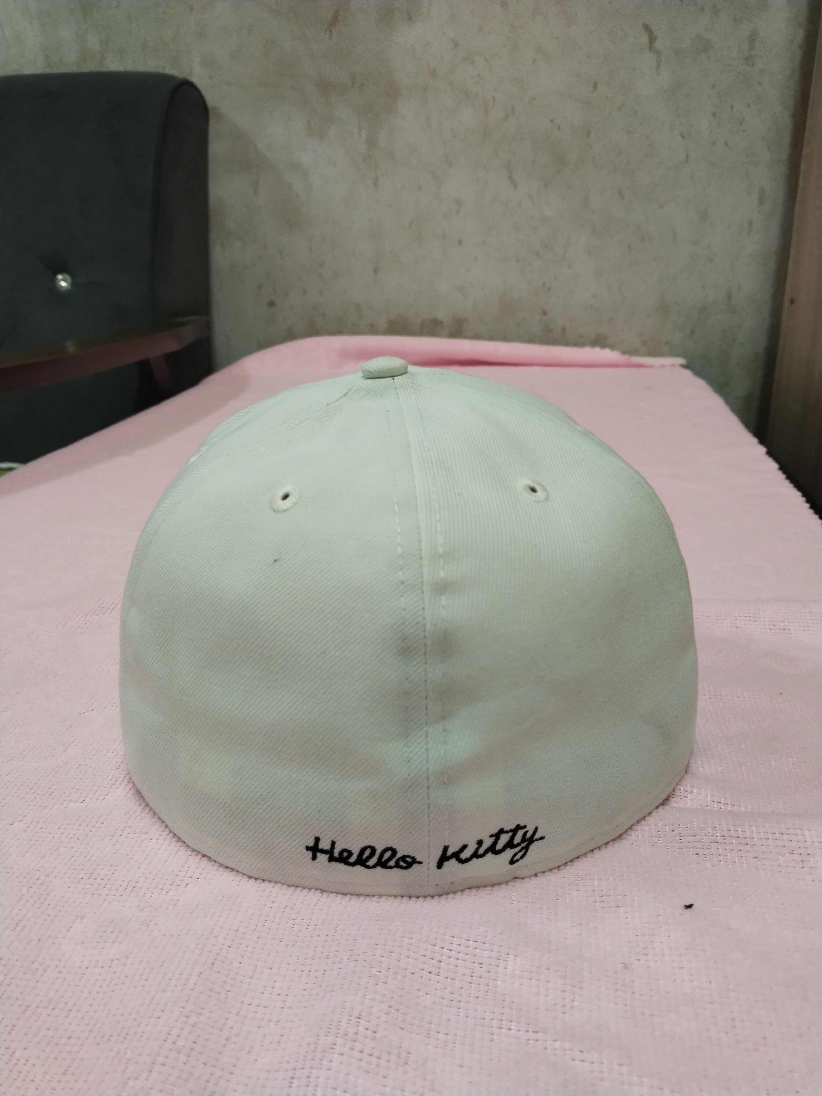 New Era RARE NEW ERA X Hello Kitty METAL EMBROIDERY CAP Size ONE SIZE - 5 Thumbnail