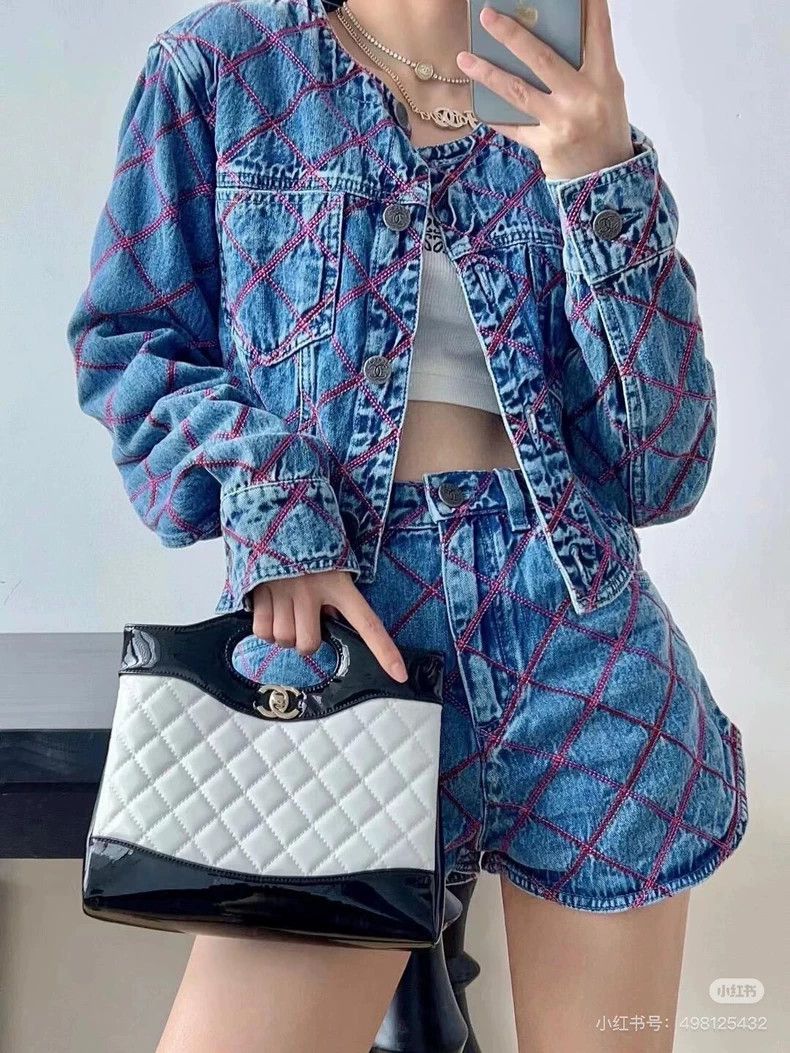 Chanel Chanel Beach Series Blue Diamond Plaid Denim Shorts Size 42" / US 20 - 7 Thumbnail
