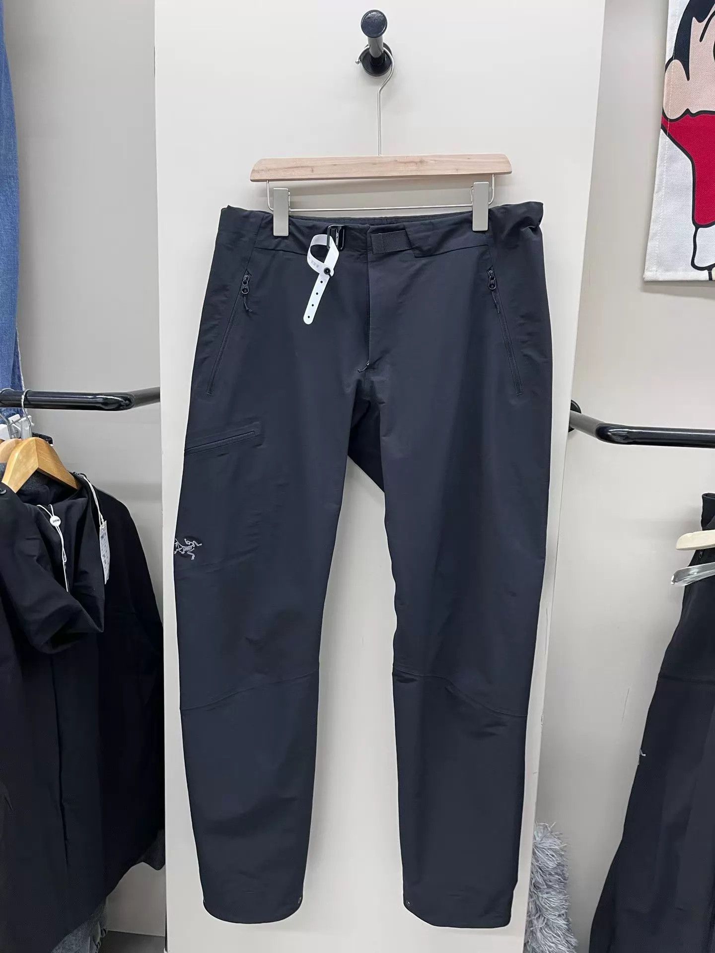 Arc'teryx Arcteryx Gamma Ar Softshell Pants 36s 99 New 1399 Size US 36 / EU 52 - 1 Thumbnail