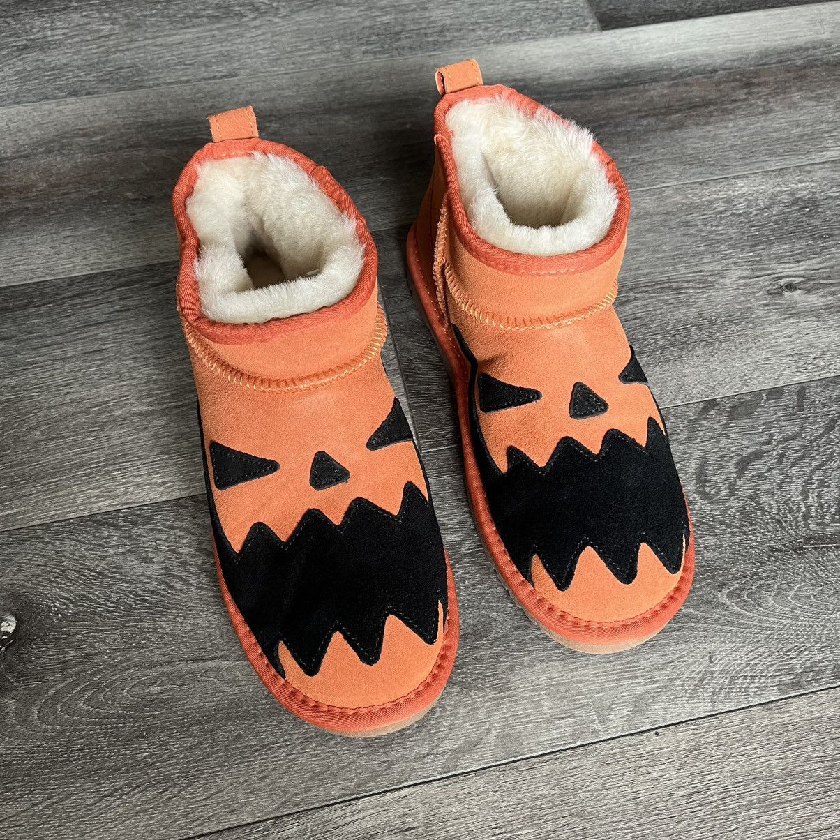 Asspizza Pumpkin Spice Muffins Ugg Style Boots New Size 7