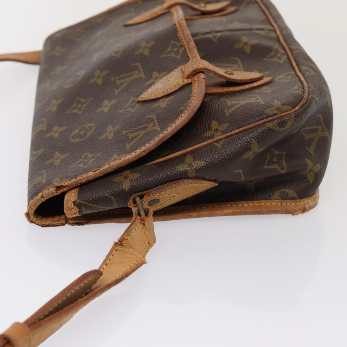 Louis Vuitton LOUIS VUITTON Monogram Gibeciere MM Shoulder Bag M42247 Size ONE SIZE - 5 Thumbnail
