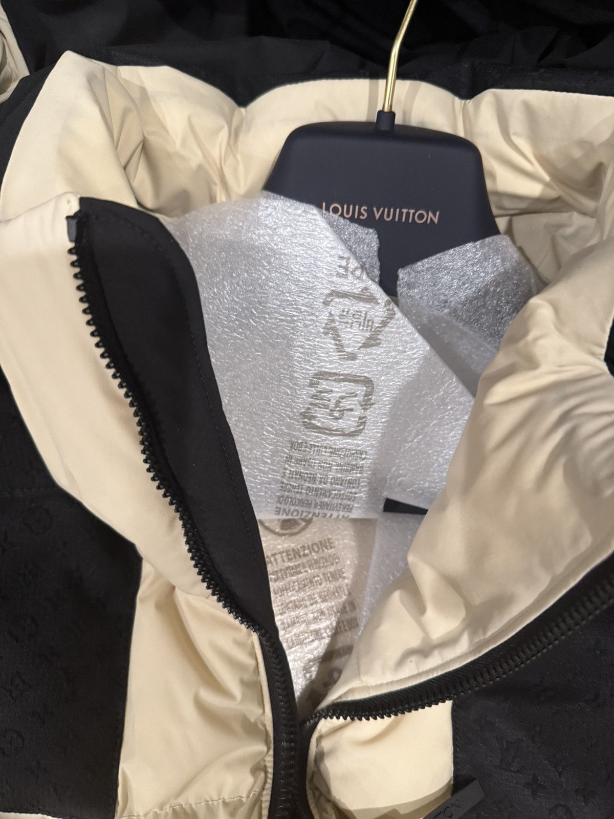 Louis Vuitton Placed Monogram Ecodown Blouson| LOUIS VUITTON COAT Size US XXL / EU 58 / 5 - 4 Thumbnail