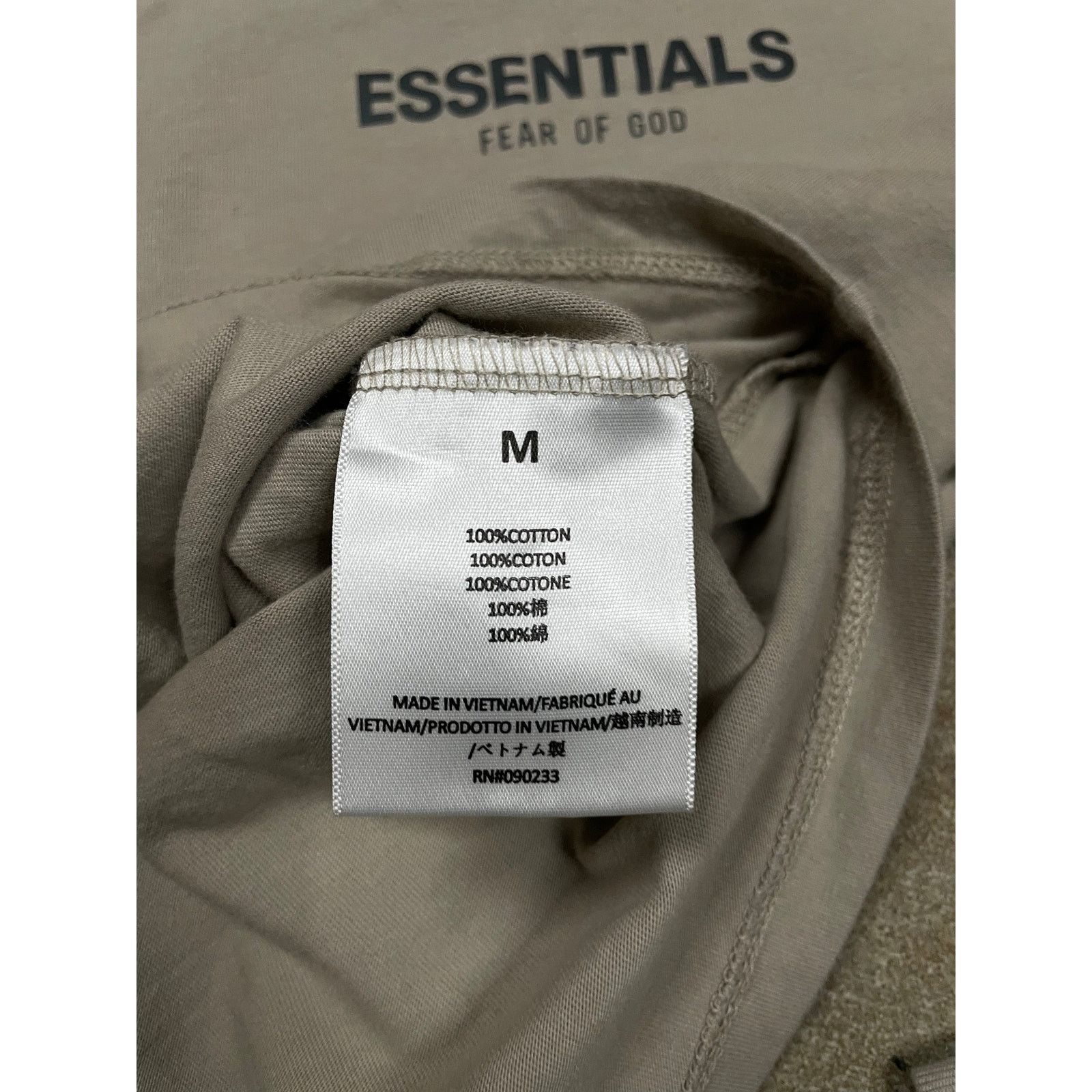 Essentials Essentials LS Cream Black Used Medium Size US M / EU 48-50 / 2 - 3 Thumbnail