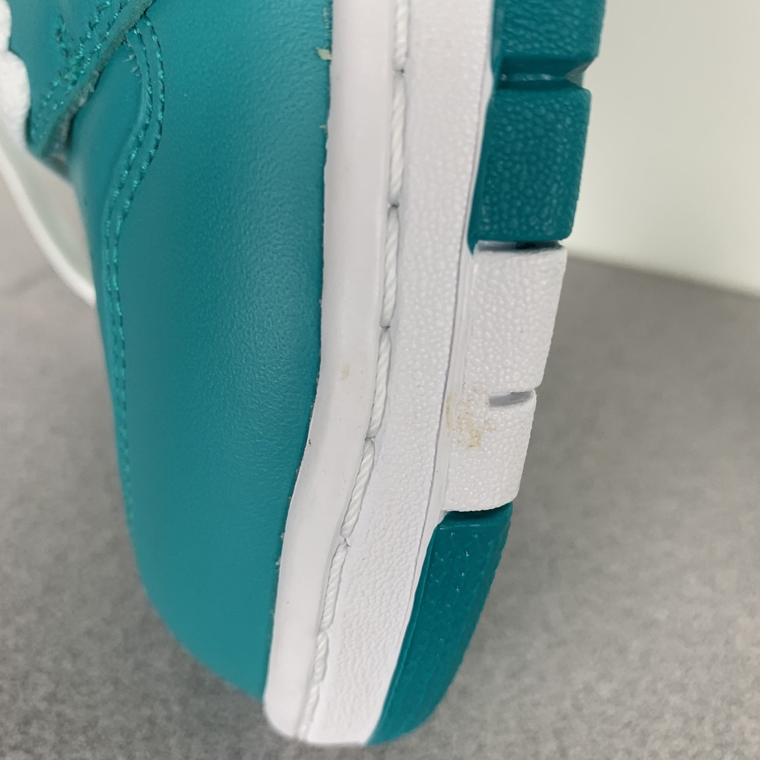 Nike × Supreme Nike SB Air Force 2 Low Supreme Emerald Size US 9 / EU 42 - 9 Thumbnail