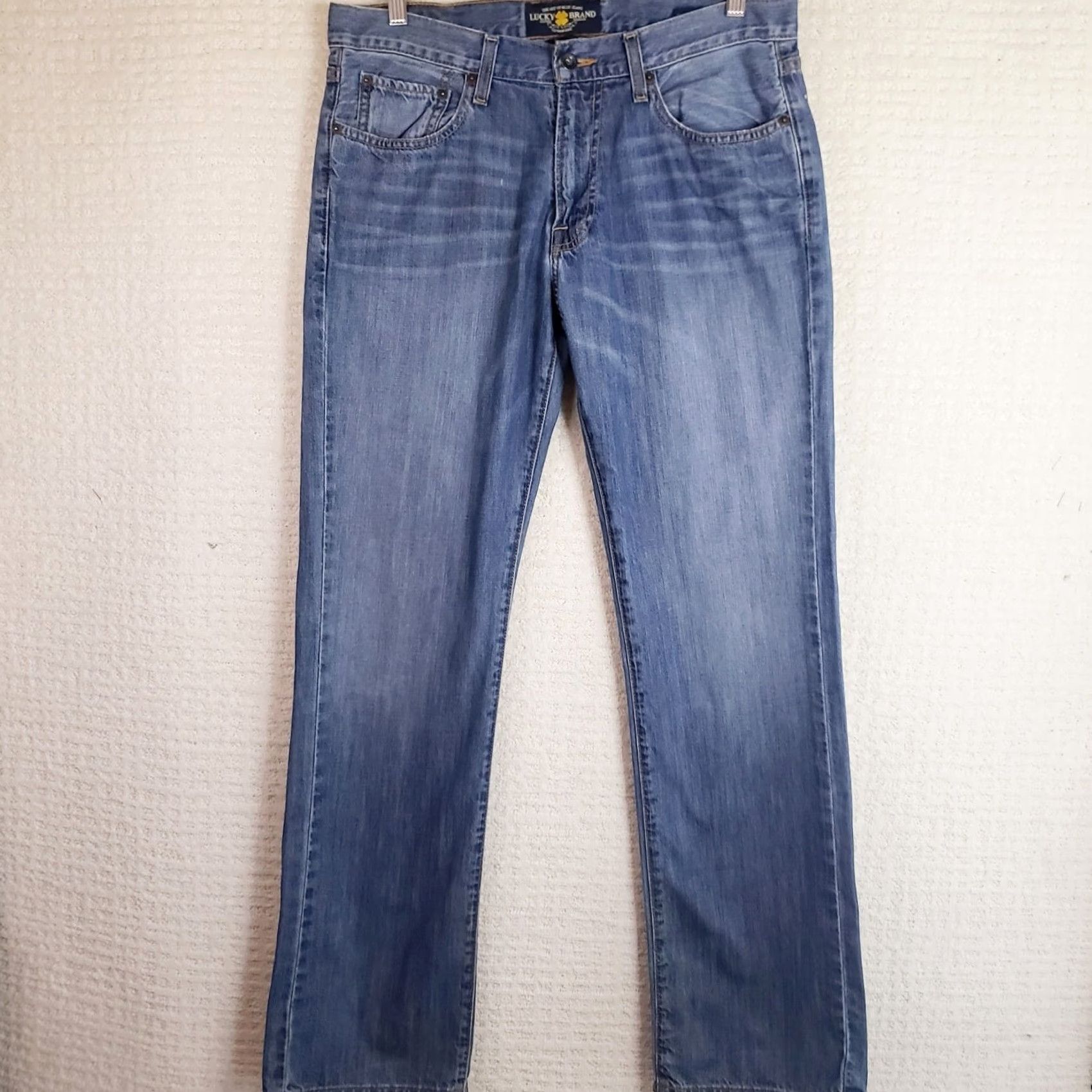 Lucky Brand Lucky Brand Jeans Men 32x32 Blue Denim 221 Straight 5-Pocket Regular Rise Cotton Polyester Jeans Mens Regular Wide Color Blue 32x32 Size US 32 / EU 48 - 2 Thumbnail