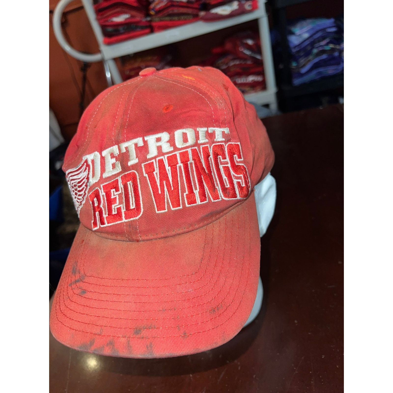 Twins Enterprise Inc. Vintage Detroit Red Wings Hat NHL Hockey Snapback WORN DIRTY Size ONE SIZE - 3 Thumbnail