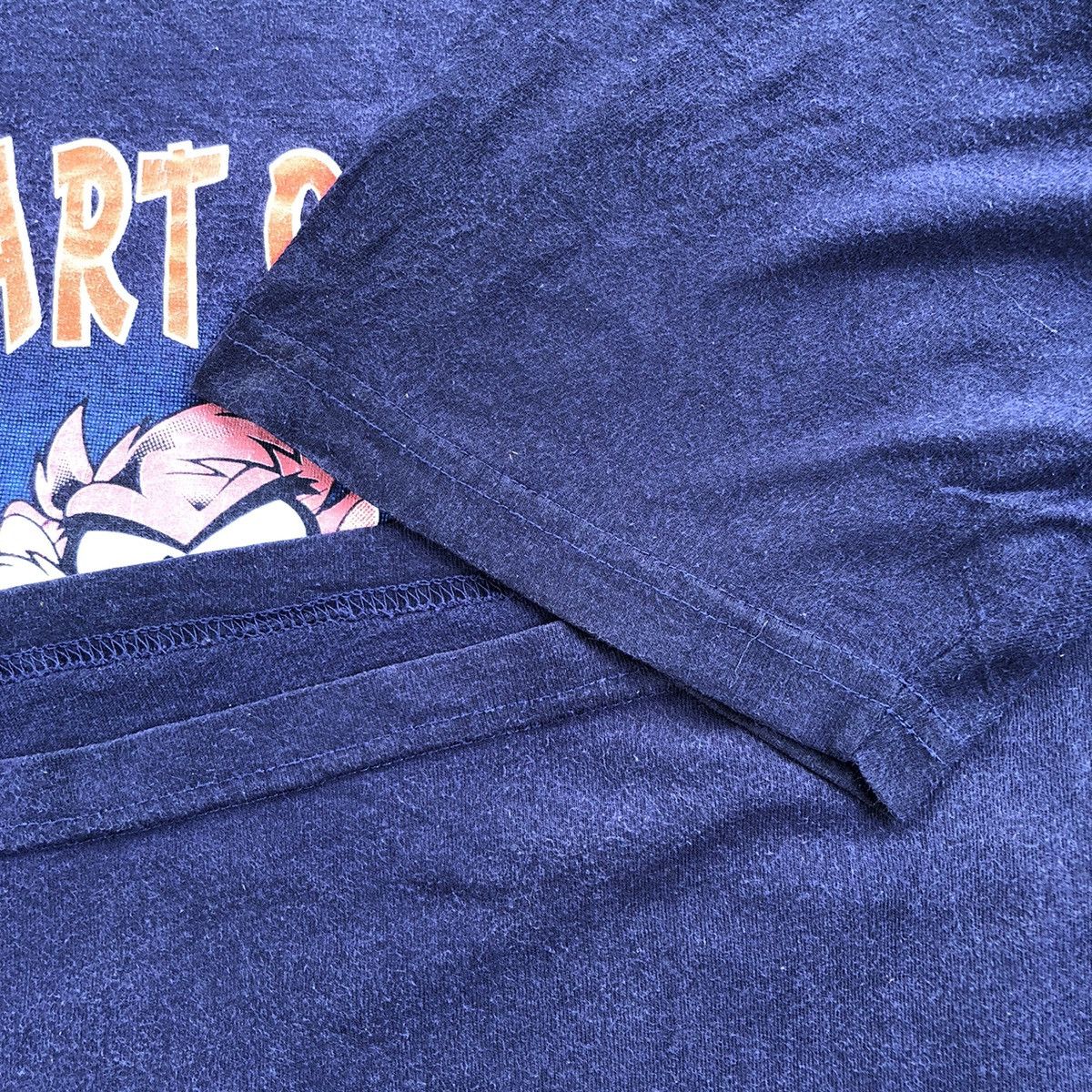 Anime Vintage 1996 Thrashed Faded Tazmania Warner Bros Rare Shirt Size US XL / EU 56 / 4 - 8 Thumbnail