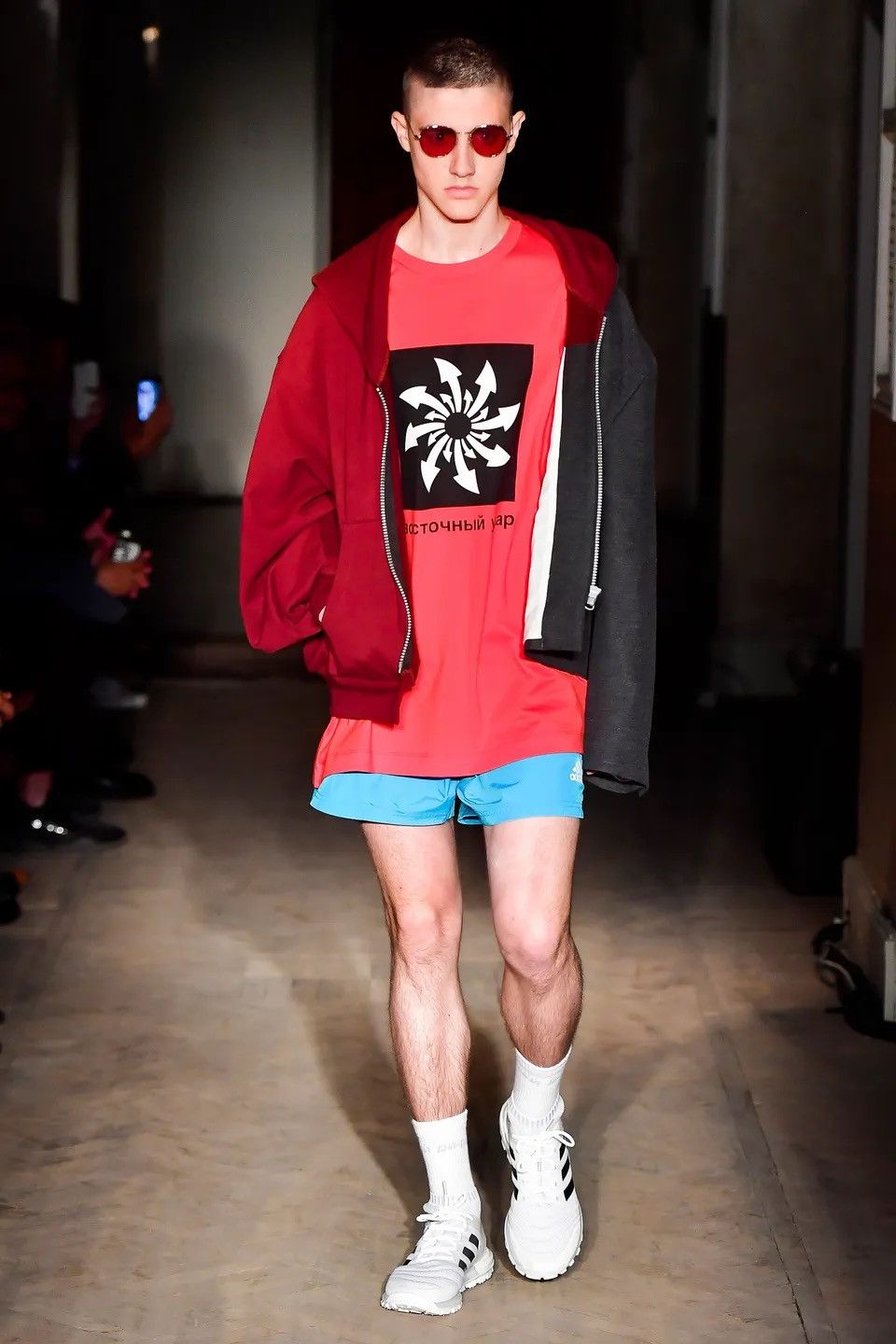 Adidas × Gosha Rubchinskiy SS 2018 Hi Vis Blue Rave Shorts Size US 30 / EU 46 - 2 Thumbnail