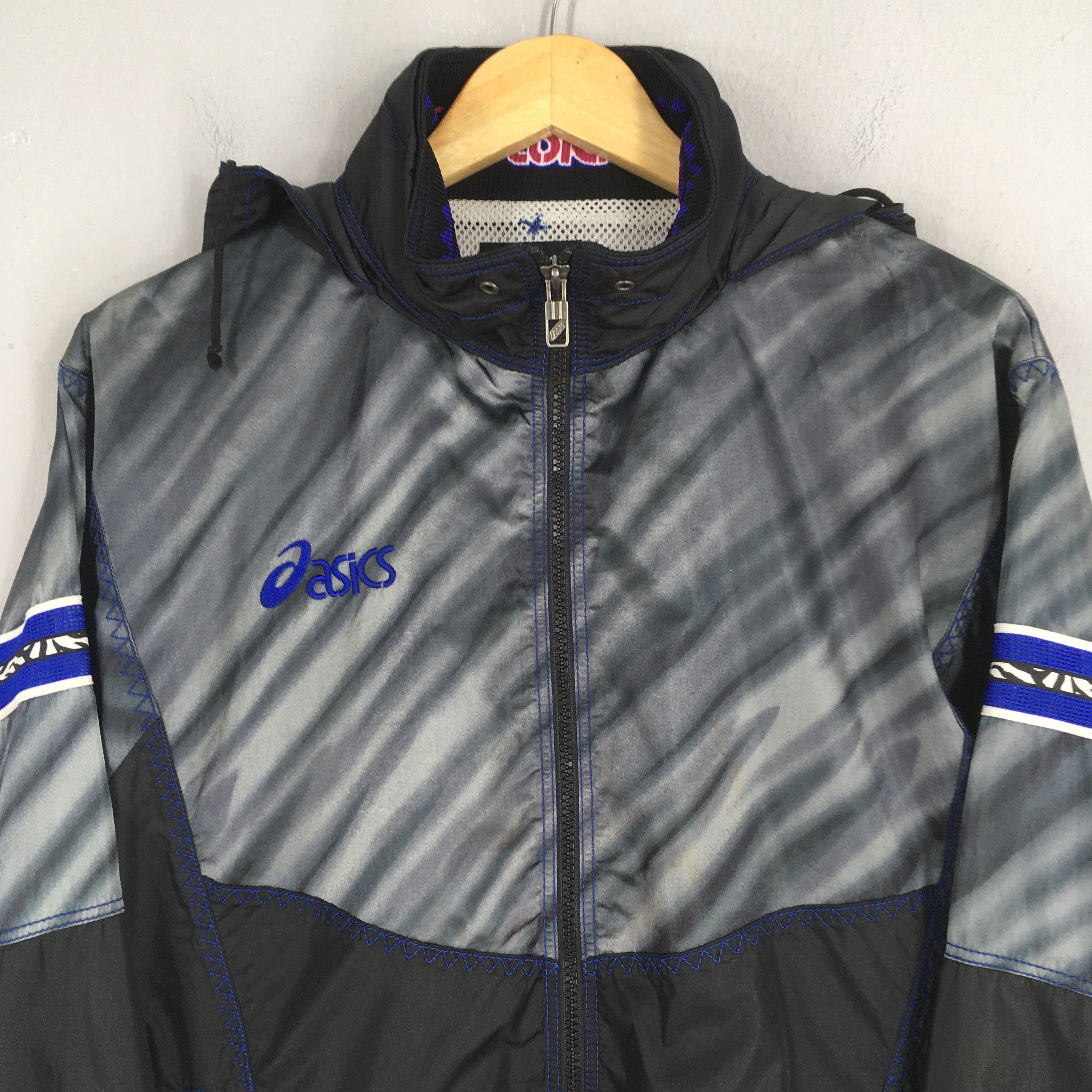 Asics Vintage 90s Asics Japan Windbreaker Jacket Large Size US L / EU 52-54 / 3 - 2 Thumbnail