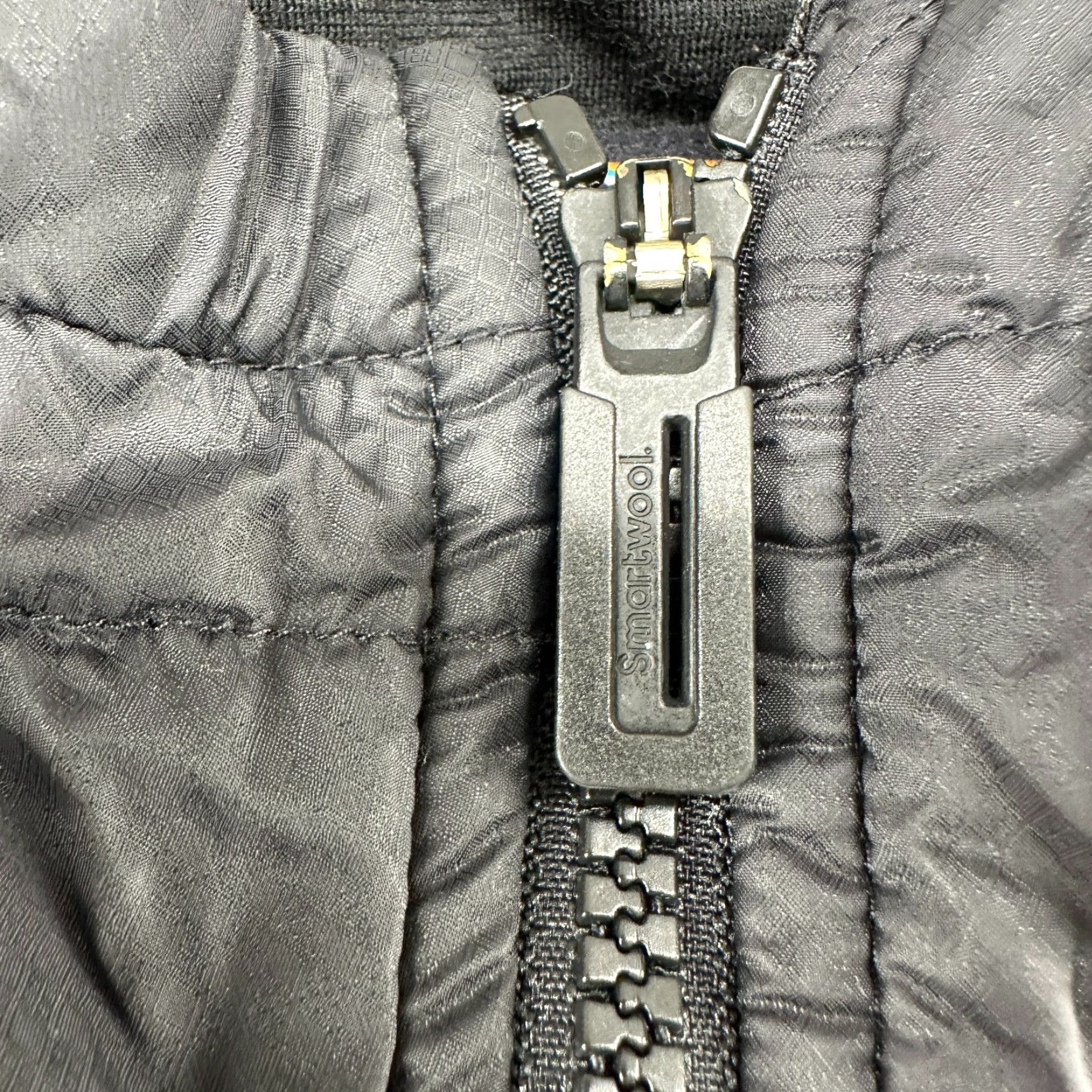 Smartwool **Smartwool Vest Women's Hooded XS Black Quilted Puffer** User: **Vintaged Smartwool Hooded Vest Women's XS Black Quilted Puffer** Size XS / US 0-2 / IT 36-38 - 3 Thumbnail
