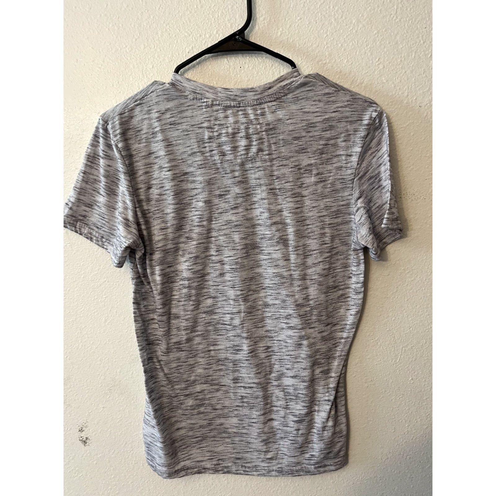 Guess GUESS Gray Cotton Blend Knit V-Neck Short Sleeve Crewneck T-Shirt Men XS Casual Classic Size US XS / EU 42 / 0 - 2 Thumbnail
