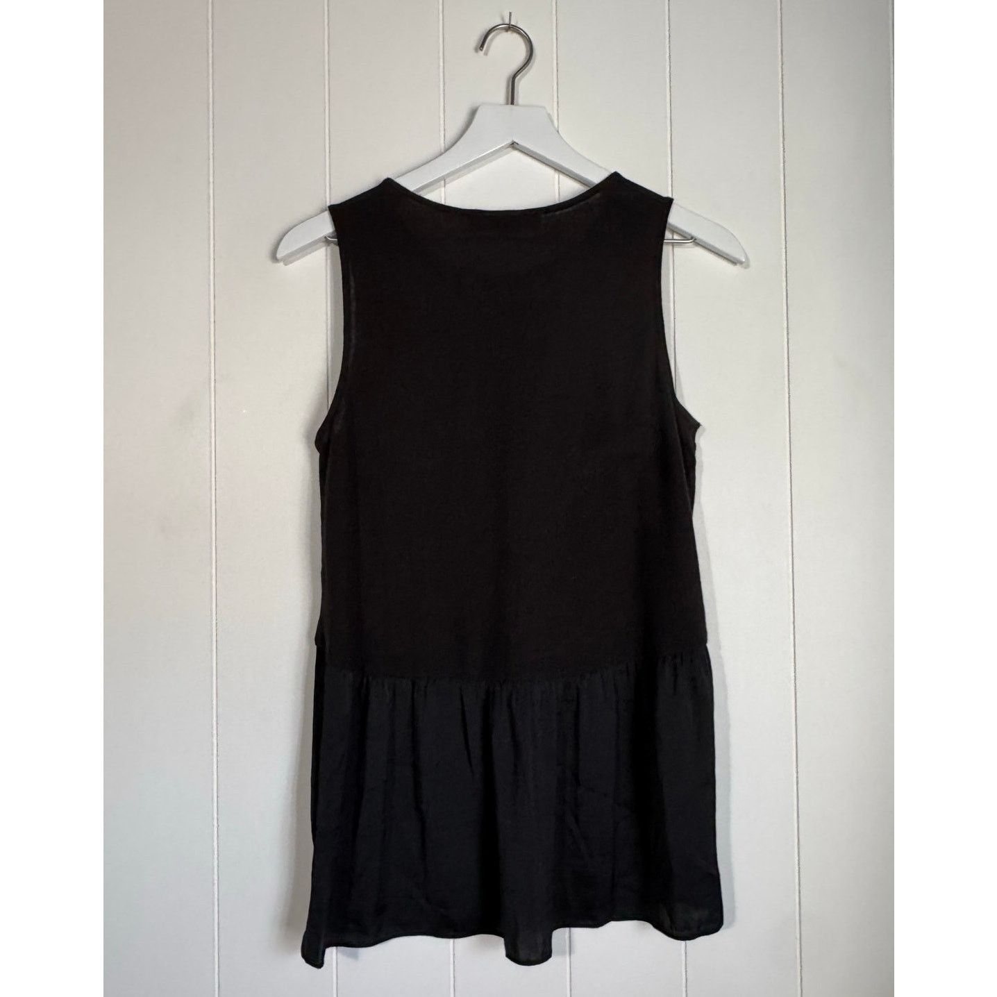 Loft Loft Womens Sleeveless Blouse Flowy Top NWT Small Size S / US 4 / IT 40 - 2 Thumbnail
