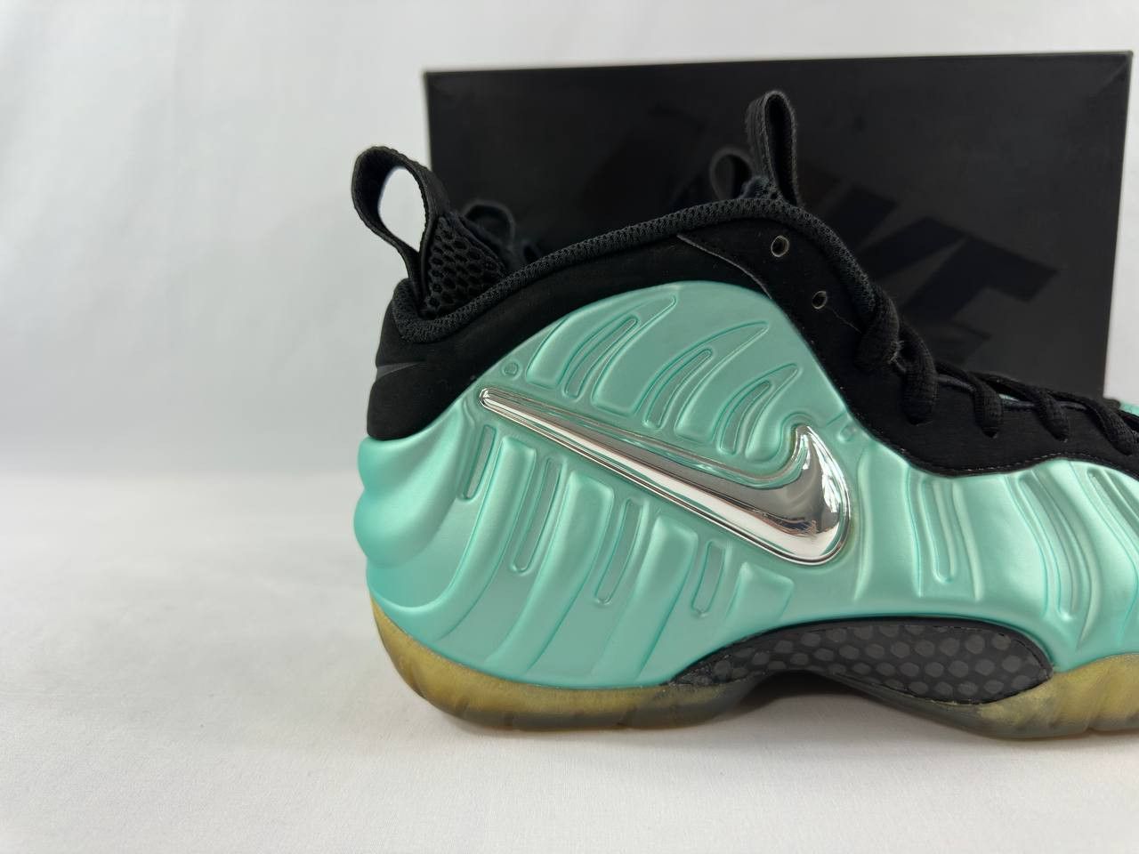 Nike Nike Air Foamposite Pro 'Island Green' Size US 8.5 / EU 41-42 - 2 Thumbnail