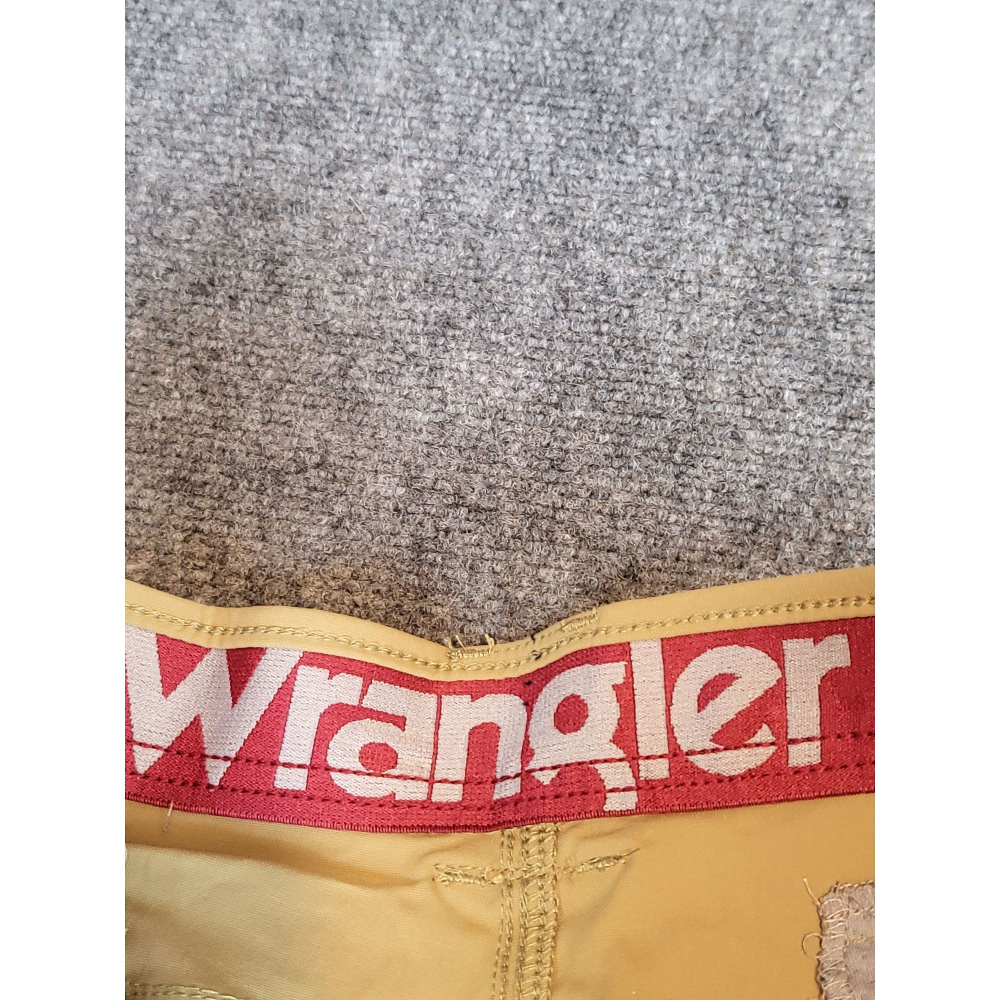 Wrangler Wrangler Performance Elastic Waist Shorts Men Sz 40 Khaki Br Size US 40 / EU 56 - 7 Thumbnail
