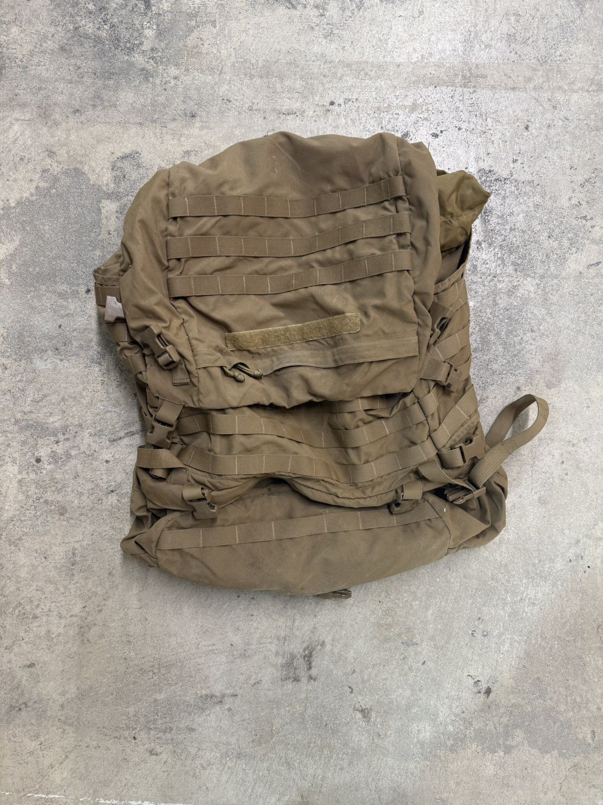 Vintage Vintage Military Backpack Size ONE SIZE - 1 Thumbnail