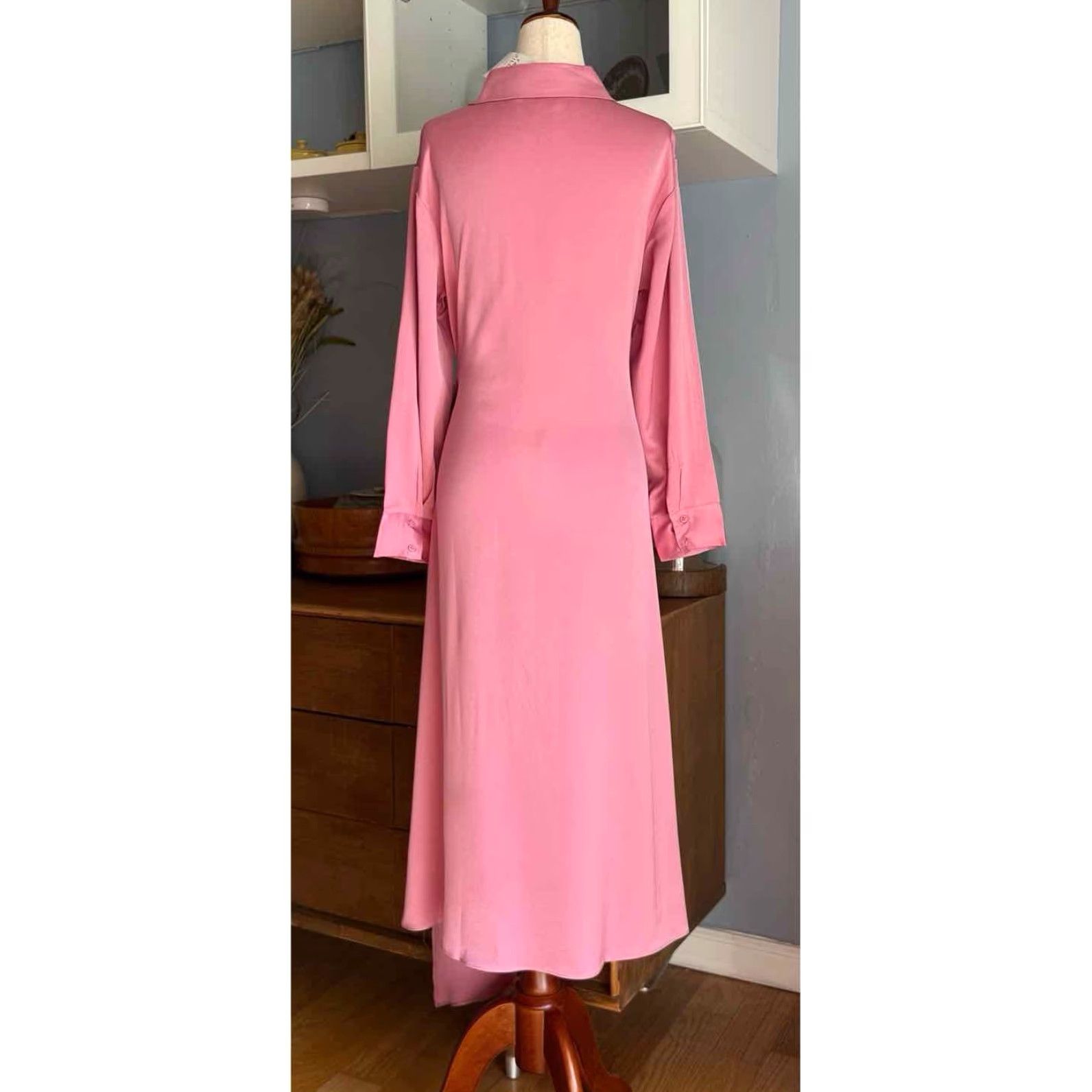 Vintage Taylor Tillman Samantha Pink Wrap Midi Dress Satin XS Women's Midi Dress Satin Size XS / US 0-2 / IT 36-38 - 3 Thumbnail