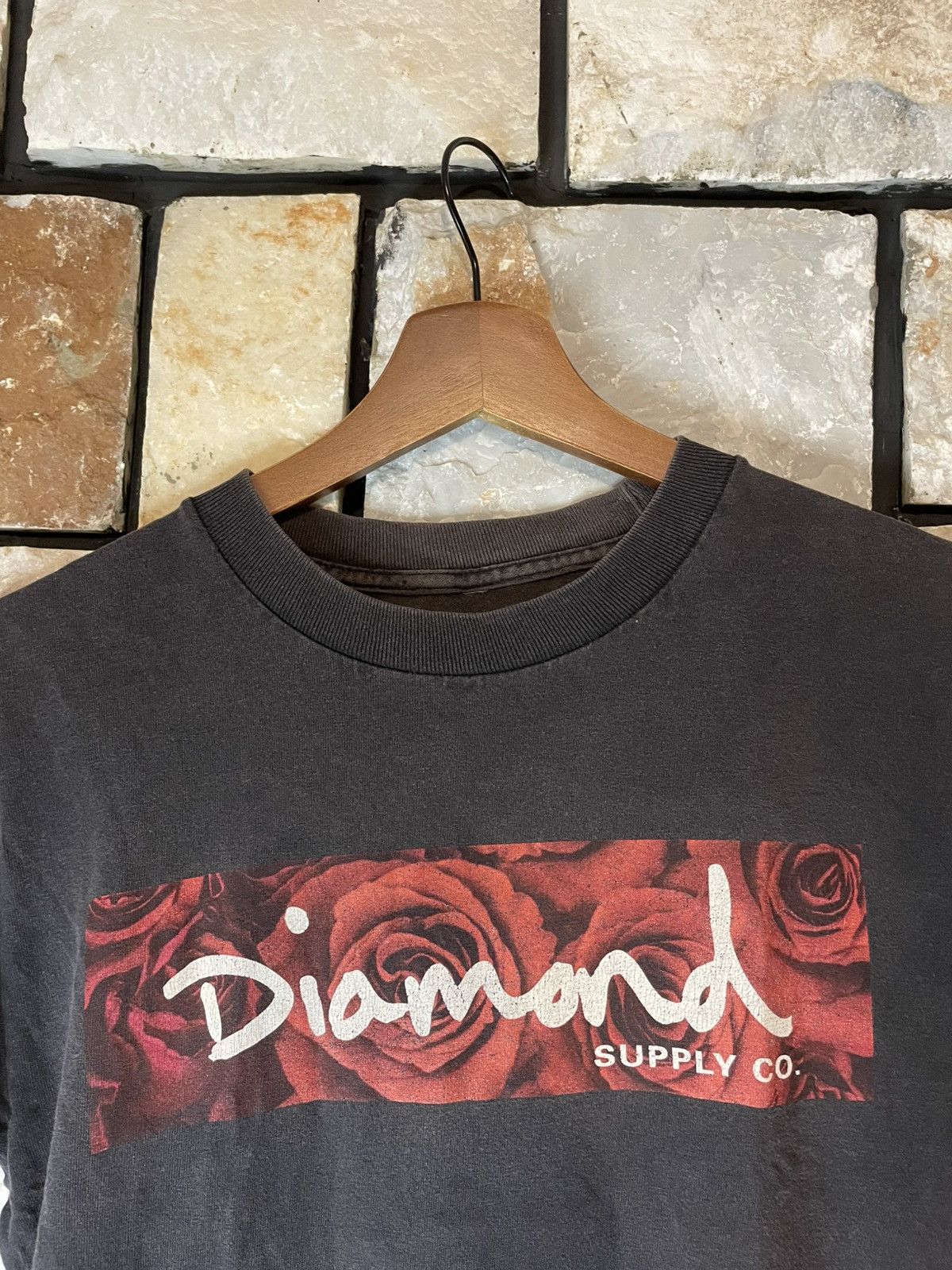 Vintage Vintage Diamond Supply Co Floral Roses Tee x Streetwear Size US S / EU 44-46 / 1 - 2 Thumbnail
