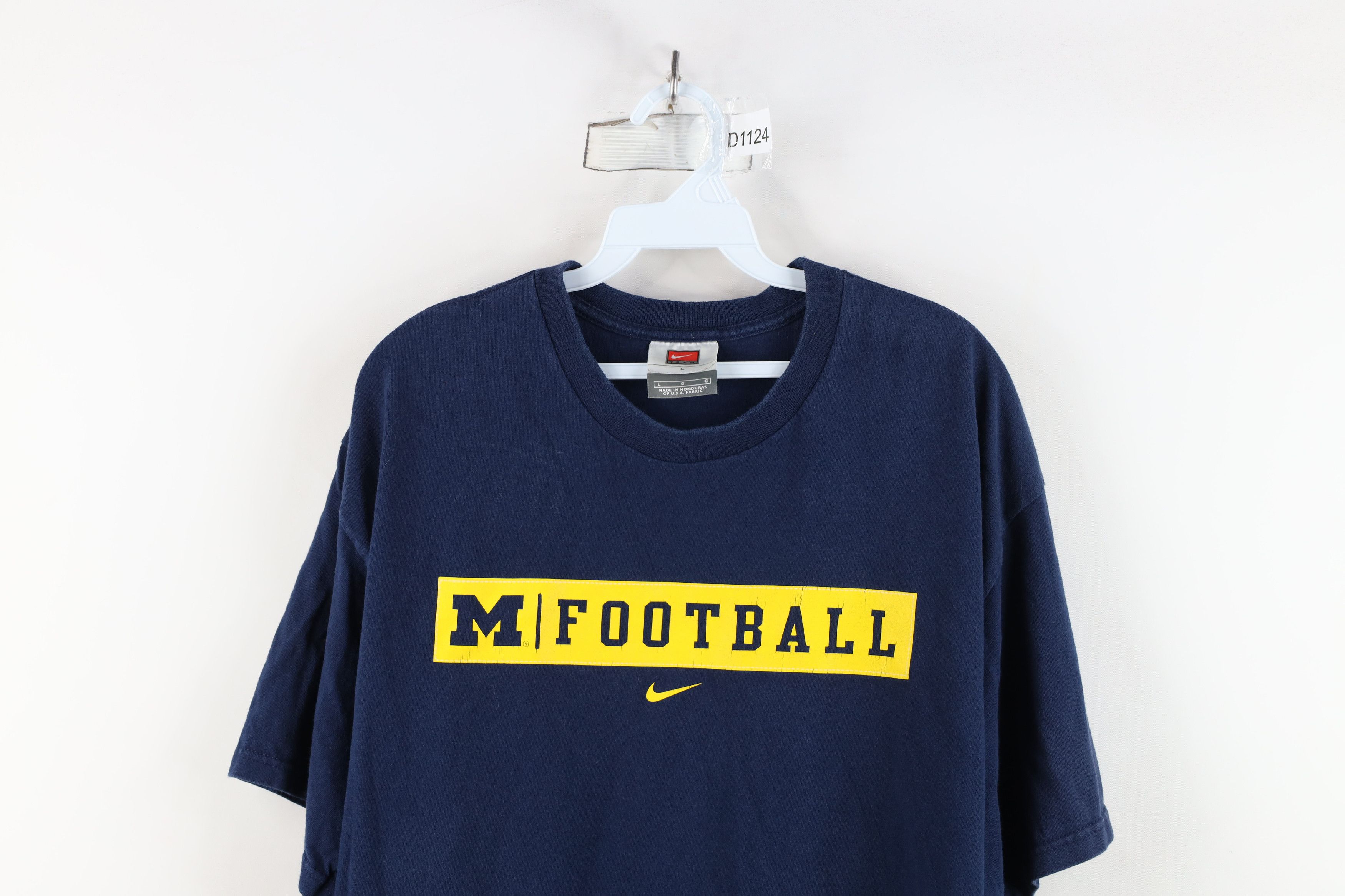 Nike × Vintage Vintage Nike Swoosh University of Michigan Football T-Shirt Size US L / EU 52-54 / 3 - 2 Thumbnail