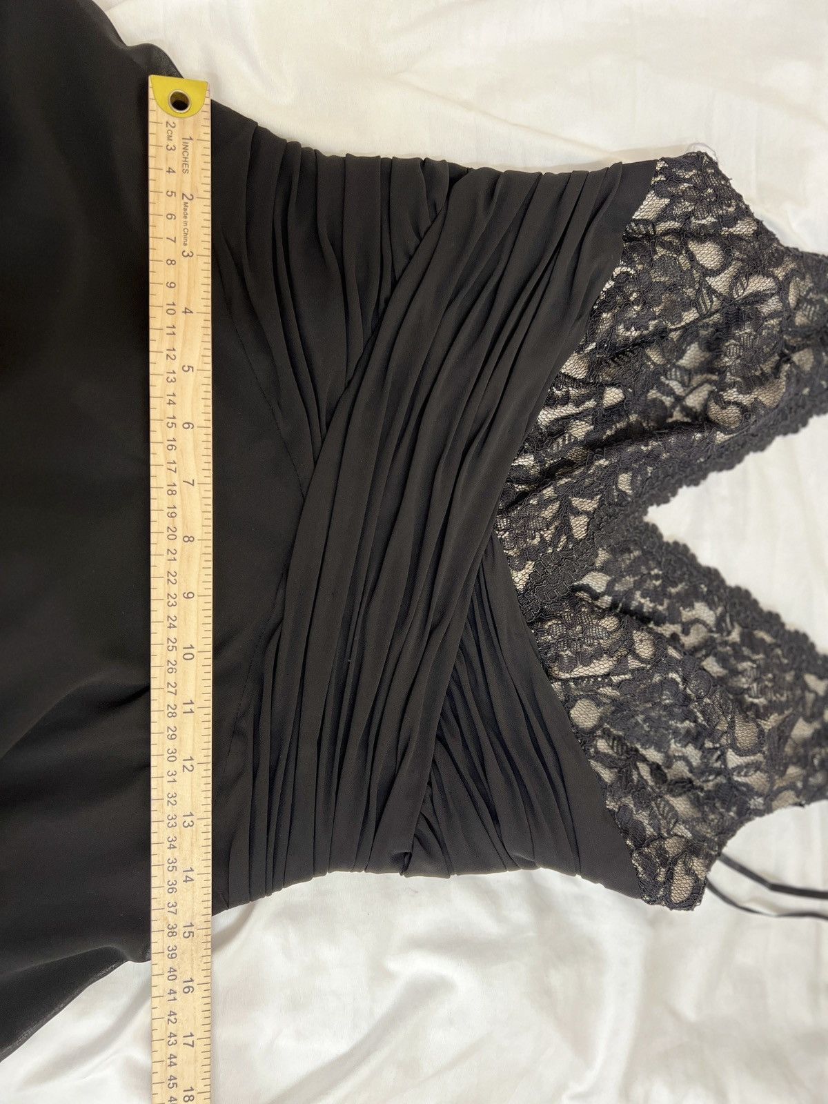 Other Jones Wear black lace midi dress size 6 Size S / US 4 / IT 40 - 8 Thumbnail