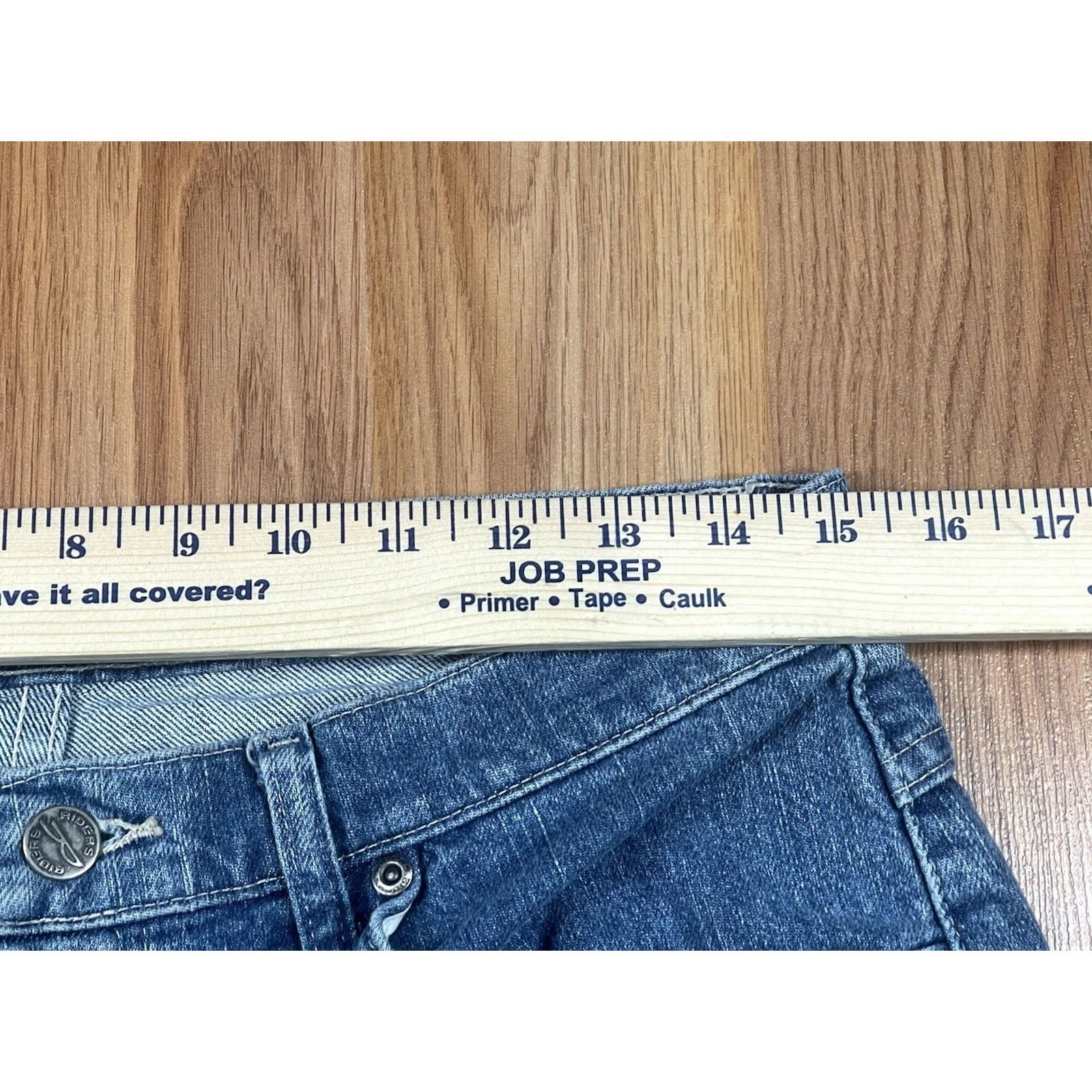 Vintage Riders Jeans Mid Rise Eased Straight Leg Blue Wash Denim Pants Women’s Size 12P Petite 30x29 Mens Womens Girls Boys Size 34" / US 12 / IT 48 - 3 Thumbnail
