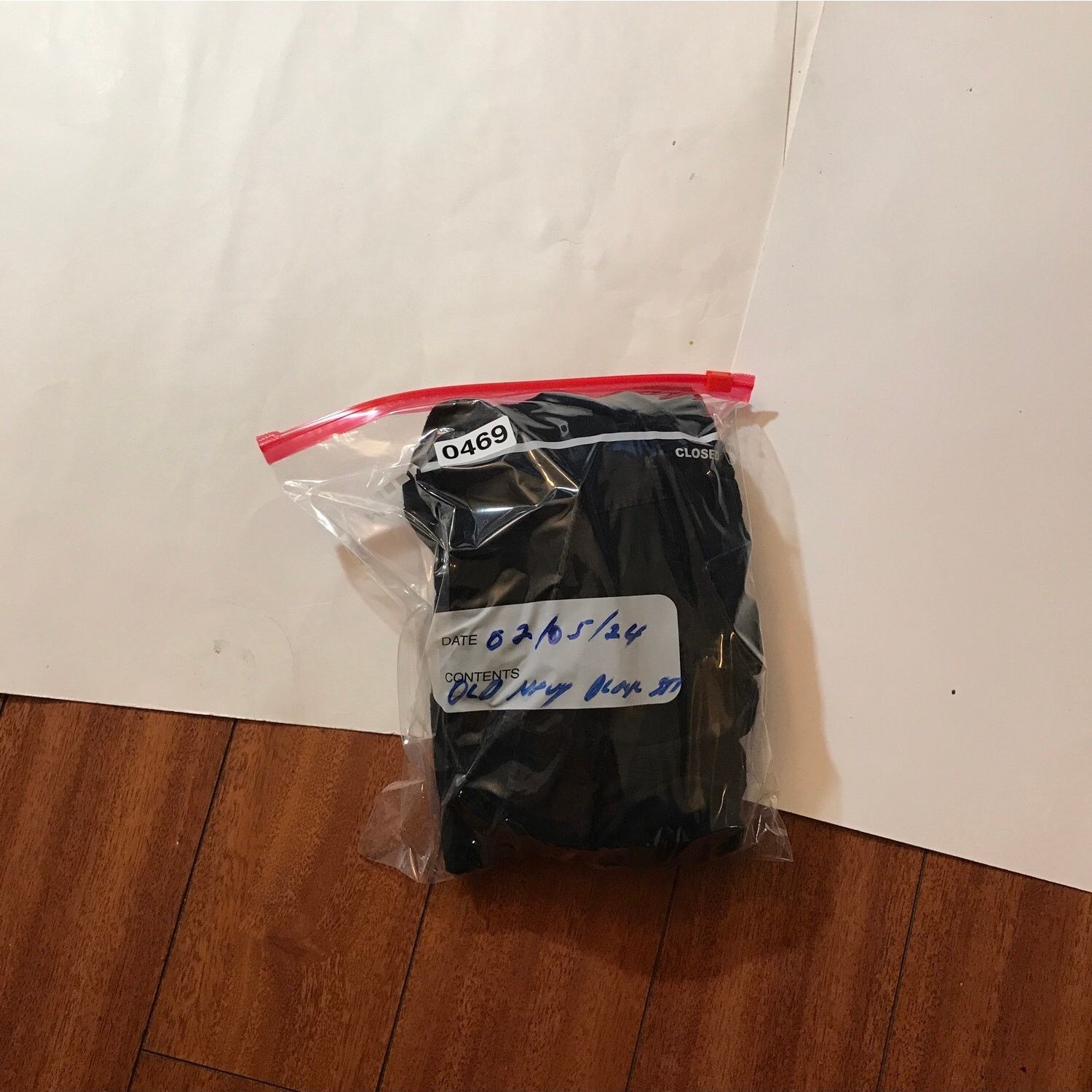 Old Navy Old Navy Black Khaki Shorts Men’s 38 Size US 38 / EU 54 - 8 Thumbnail