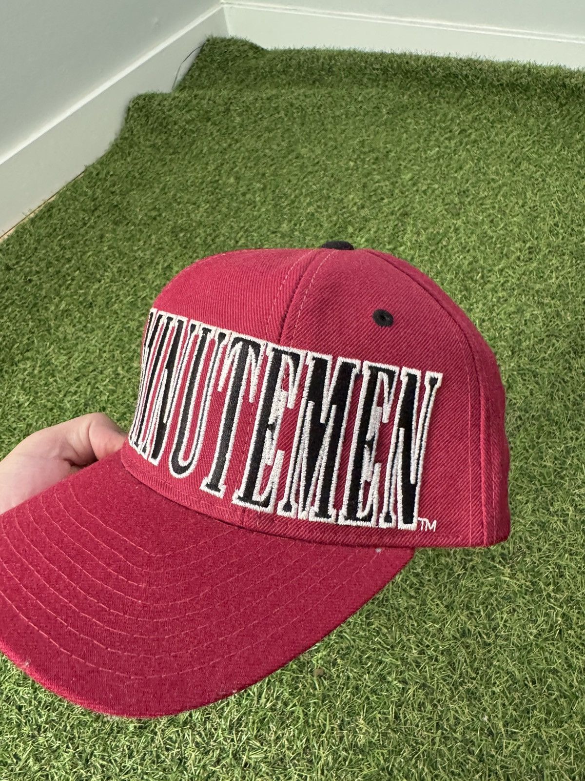 Starter Vintage UMass starter hat Size ONE SIZE - 2 Thumbnail