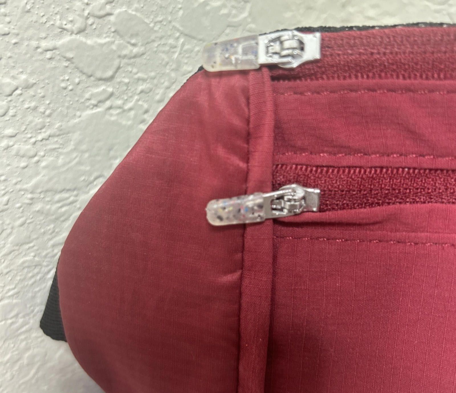 Nike Nike Running Waist Pack Bag Belt Pockets Unisex Maroon Red Size ONE SIZE - 3 Thumbnail