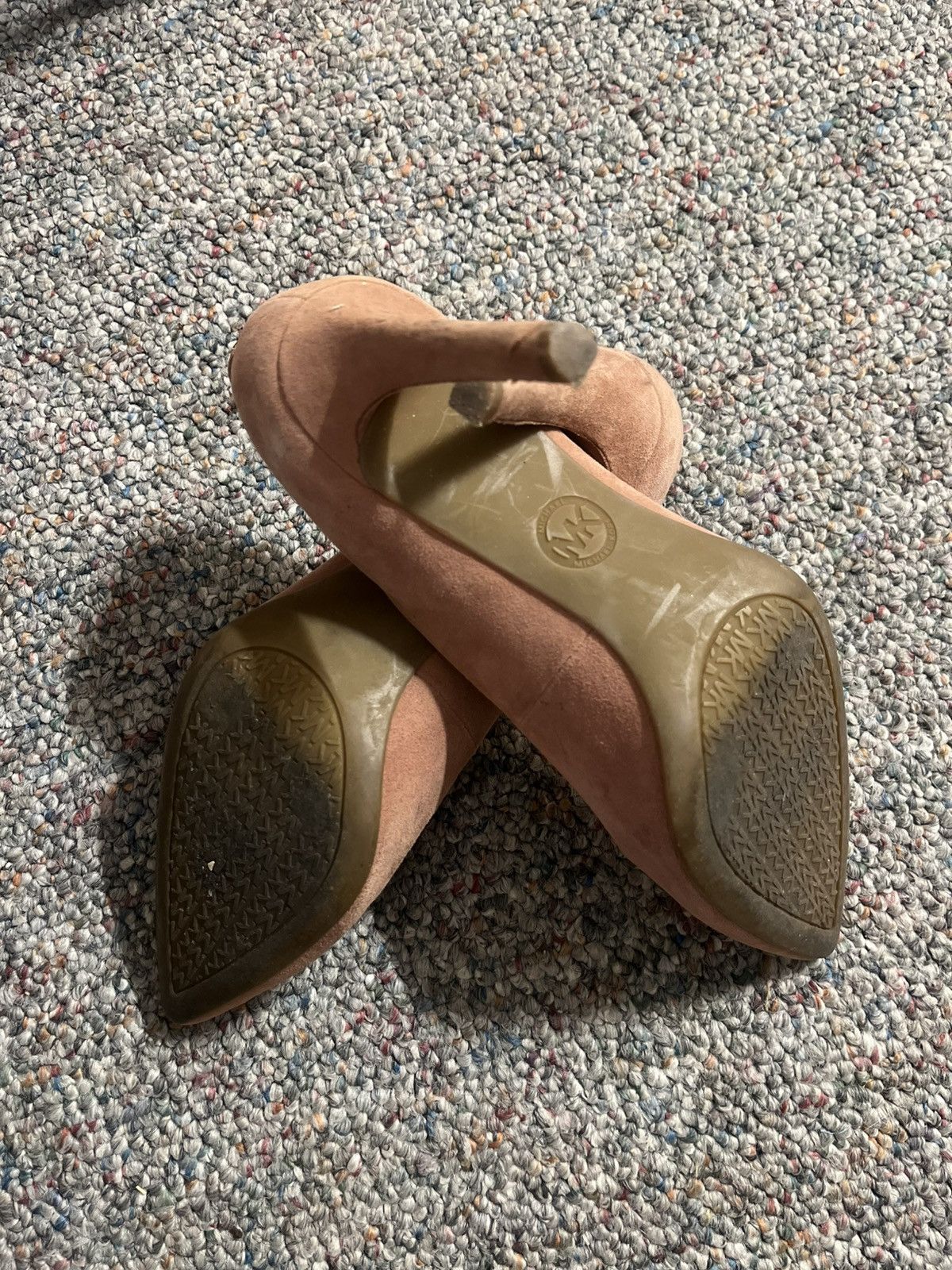 Michael Kors MICHAEL KORS pink velvet heels Size US 7 / IT 37 - 3 Thumbnail