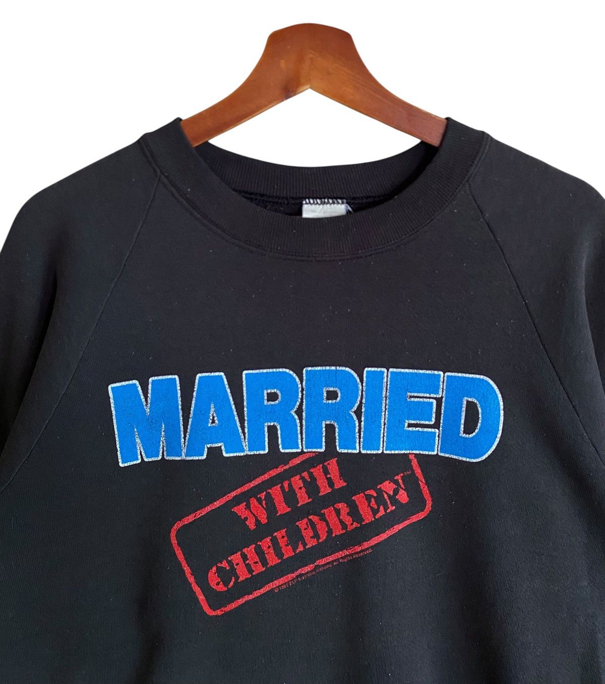 Vintage Rare Vintage Movie Married With Children Sweatshirt 1987s Size US L / EU 52-54 / 3 - 3 Thumbnail