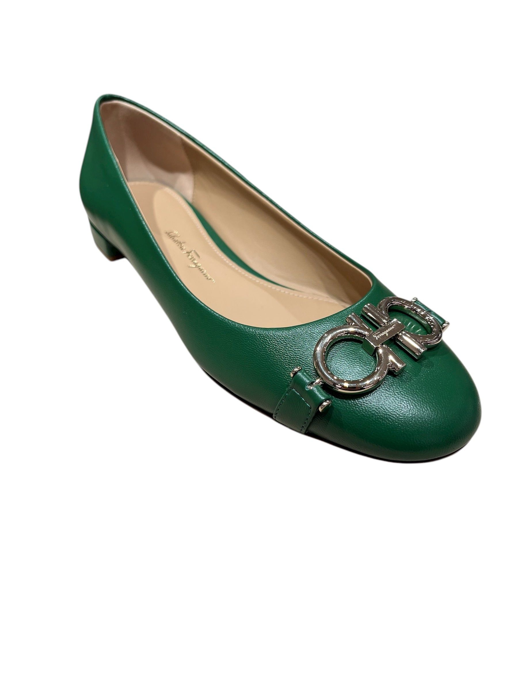 Salvatore Ferragamo Ferragamo Logo Garda Pumps SIZE 10 Size ONE SIZE - 1 Thumbnail
