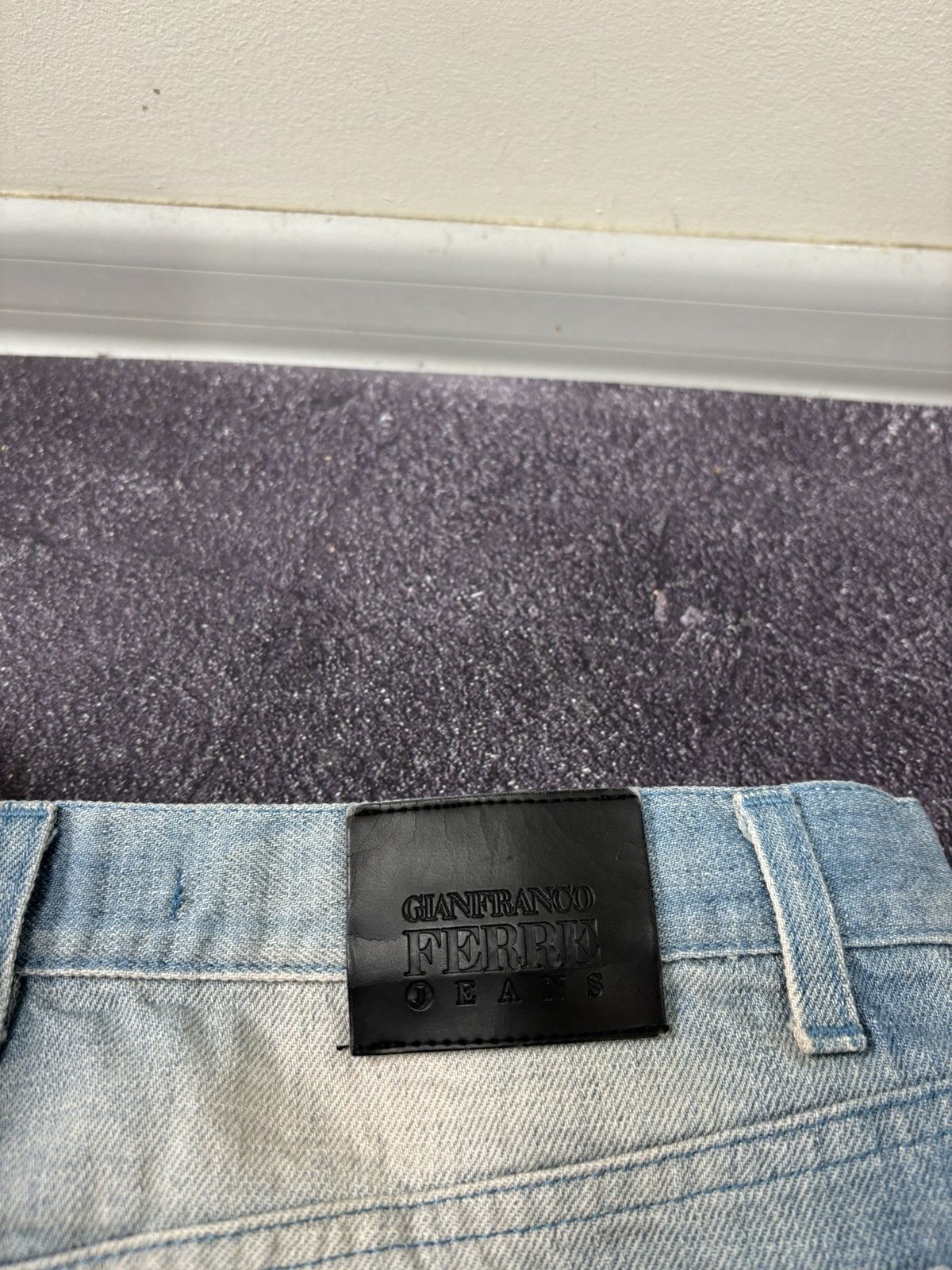 GF Ferre Vintage Gianfranco Ferre Women’s Luxury Faded Denim Skirt Size 30" / US 8 / IT 44 - 12 Thumbnail