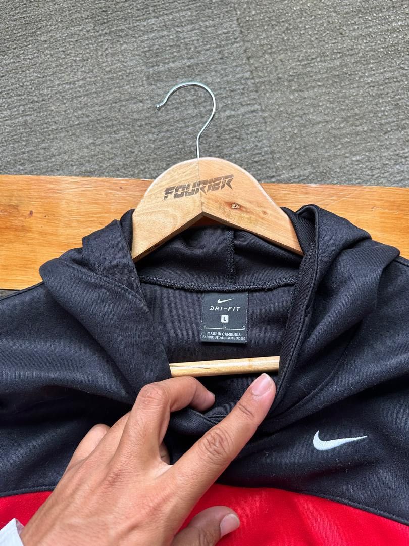 Nike NIKE MINI SWOOSH TRICOLOR HOODIE Size US L / EU 52-54 / 3 - 3 Thumbnail