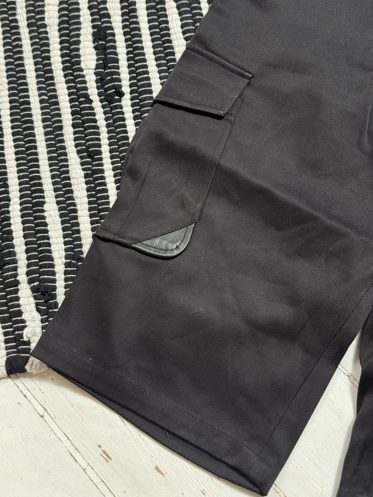 Alexander McQueen VINTAGE ALEXANDER MCQUEEN BASIC SHORTS Size 28" / US 6 / IT 42 - 3 Thumbnail
