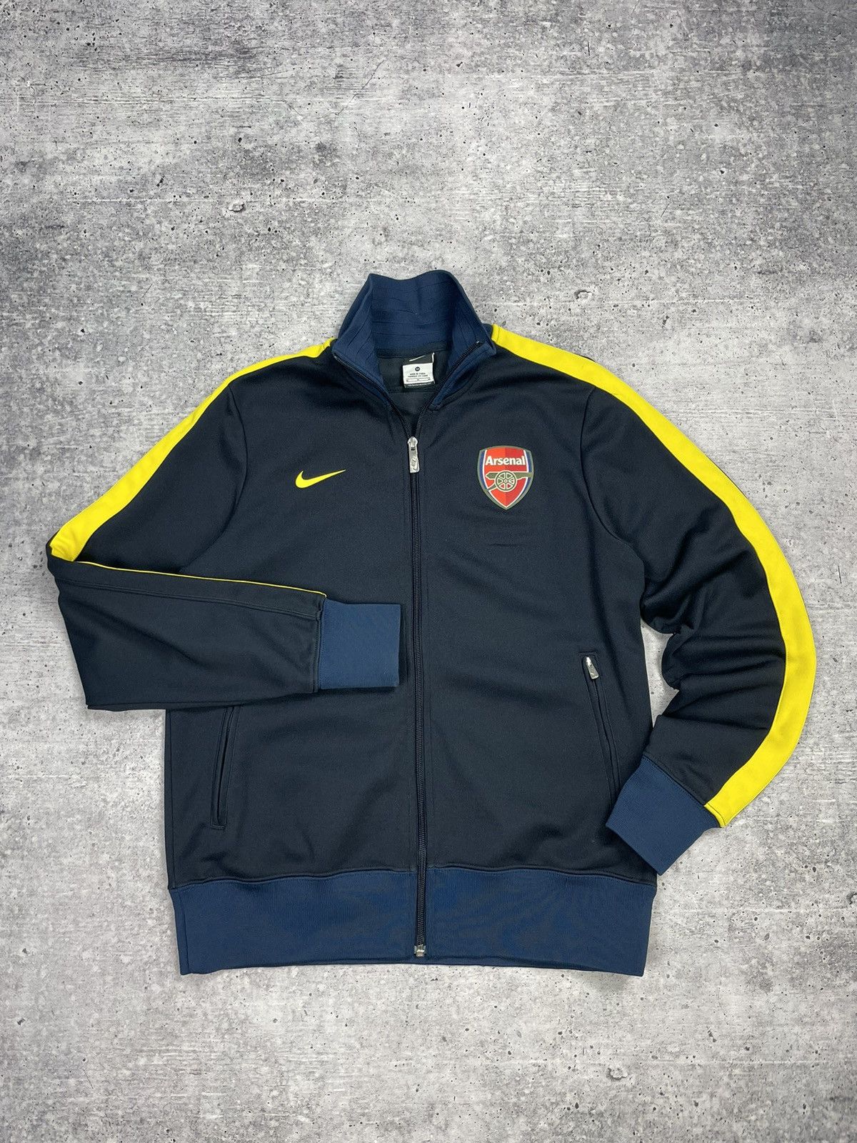 Nike × Vintage Vintage Nike Y2K Style Football Arsenal Big Logo Zip Olympic Size US M / EU 48-50 / 2 - 1 Thumbnail