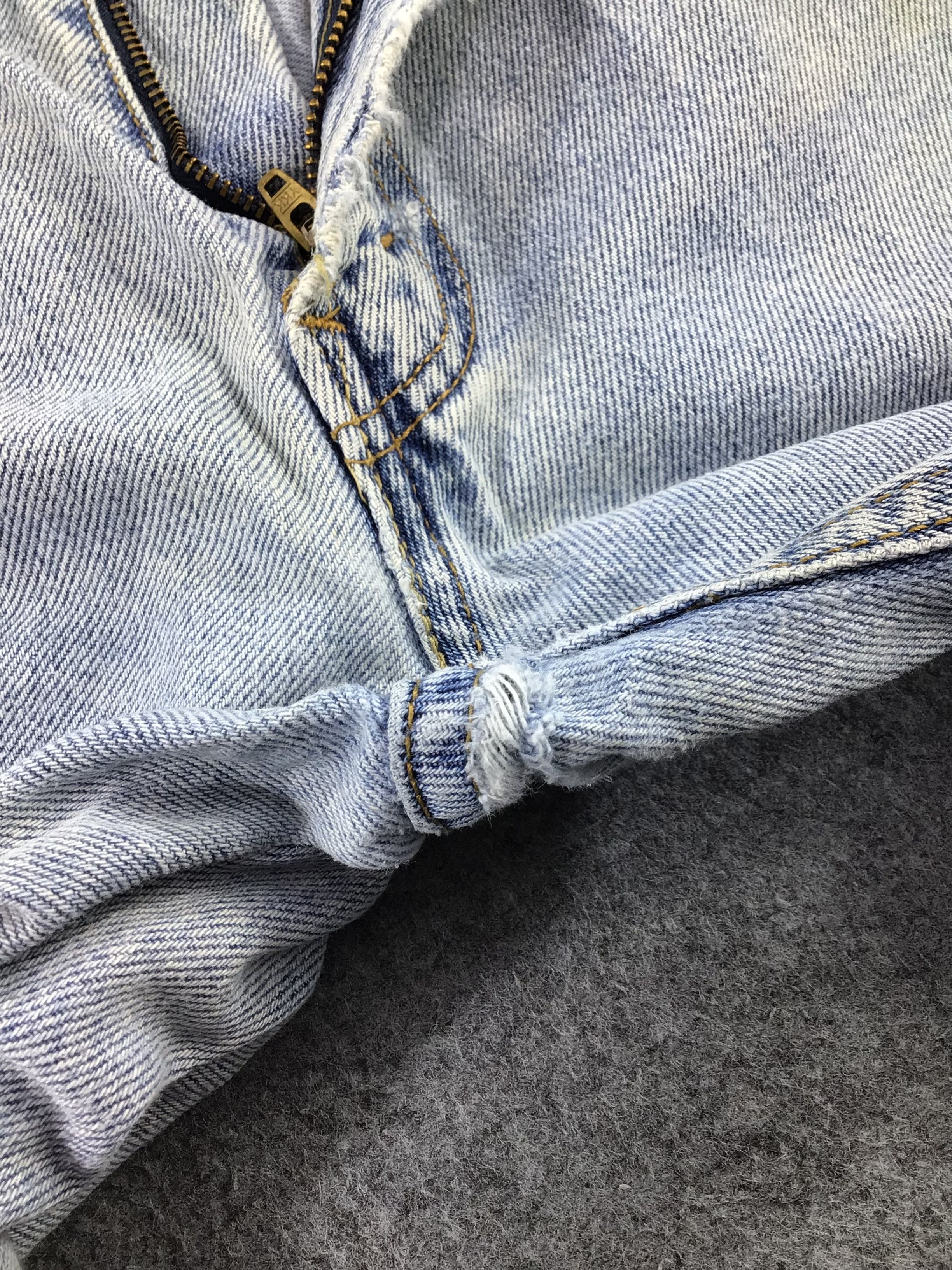 Levi's Vintage Light Wash Levis 560 Jeans -J831 Size US 40 / EU 56 - 8 Thumbnail